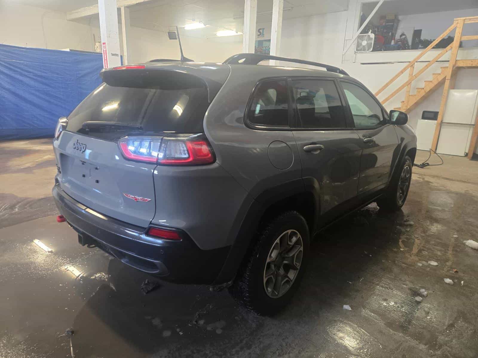 2022 Jeep Cherokee Trailhawk - Image 4