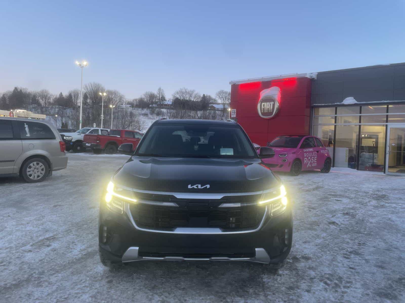 2024 Kia SELTOS SX SX - Image 2