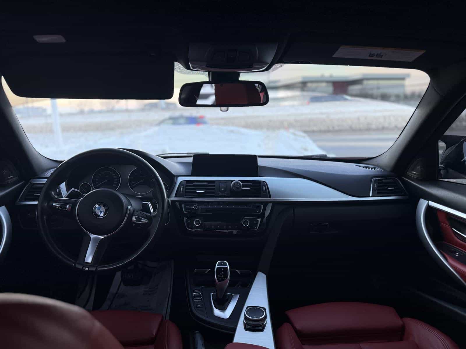 2017 BMW Série 3 340i xDrive - Image 10