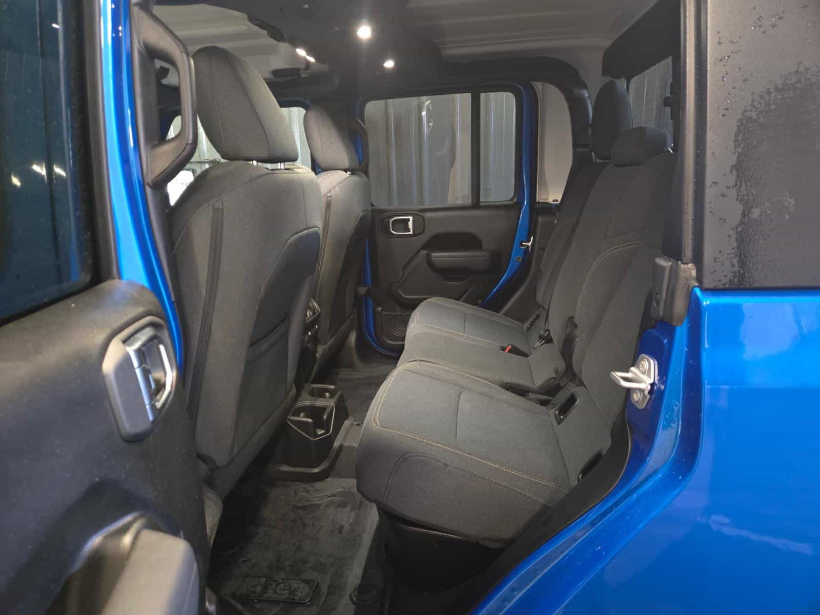 2025 Jeep Gladiator Sport Willys - Image 9