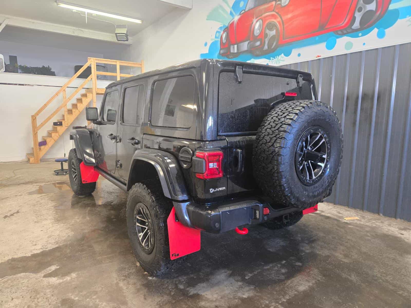 2025 Jeep Wrangler Rubicon X - Image 7