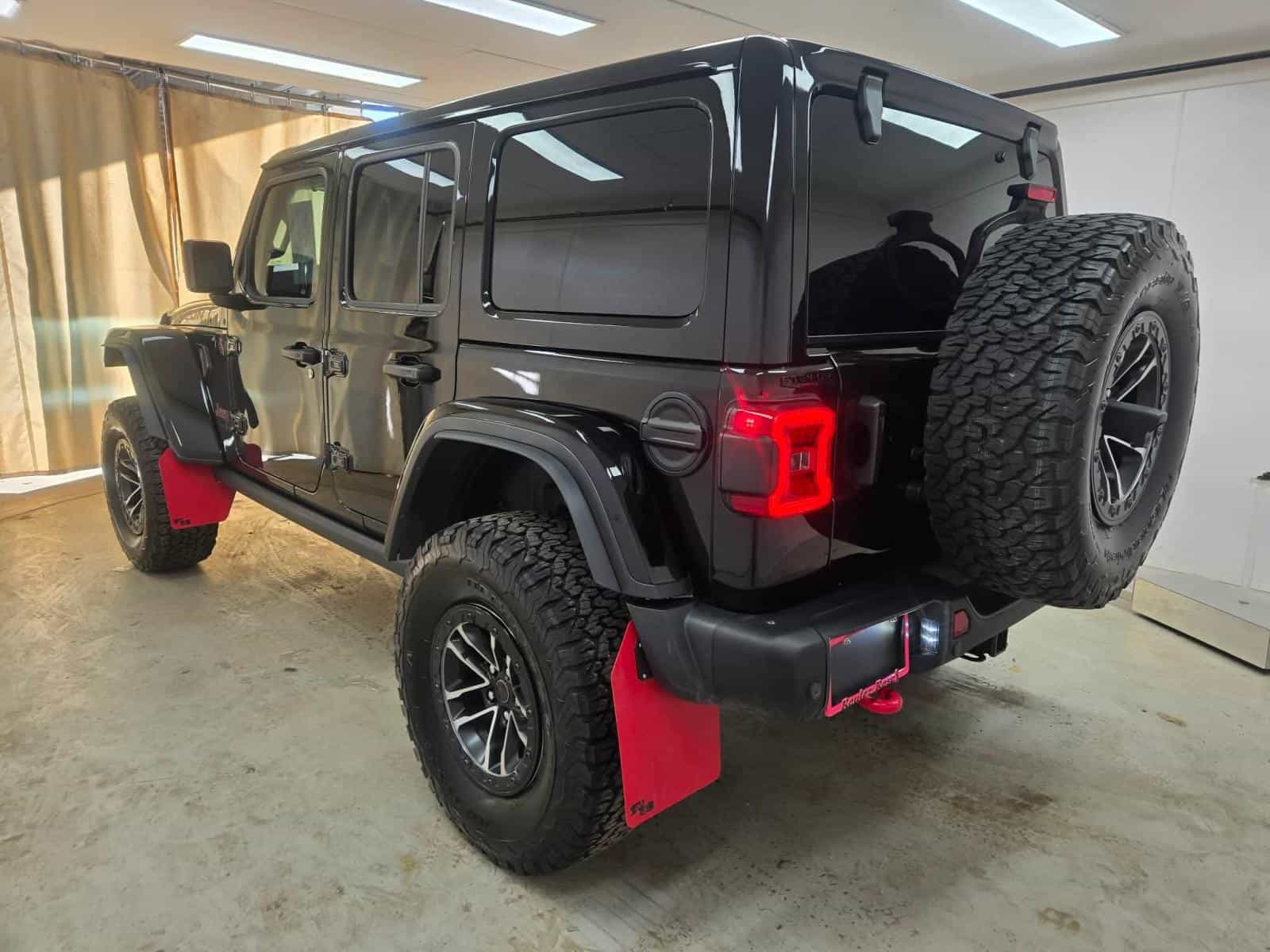 Image 6 Jeep Wrangler Rubicon X 2025