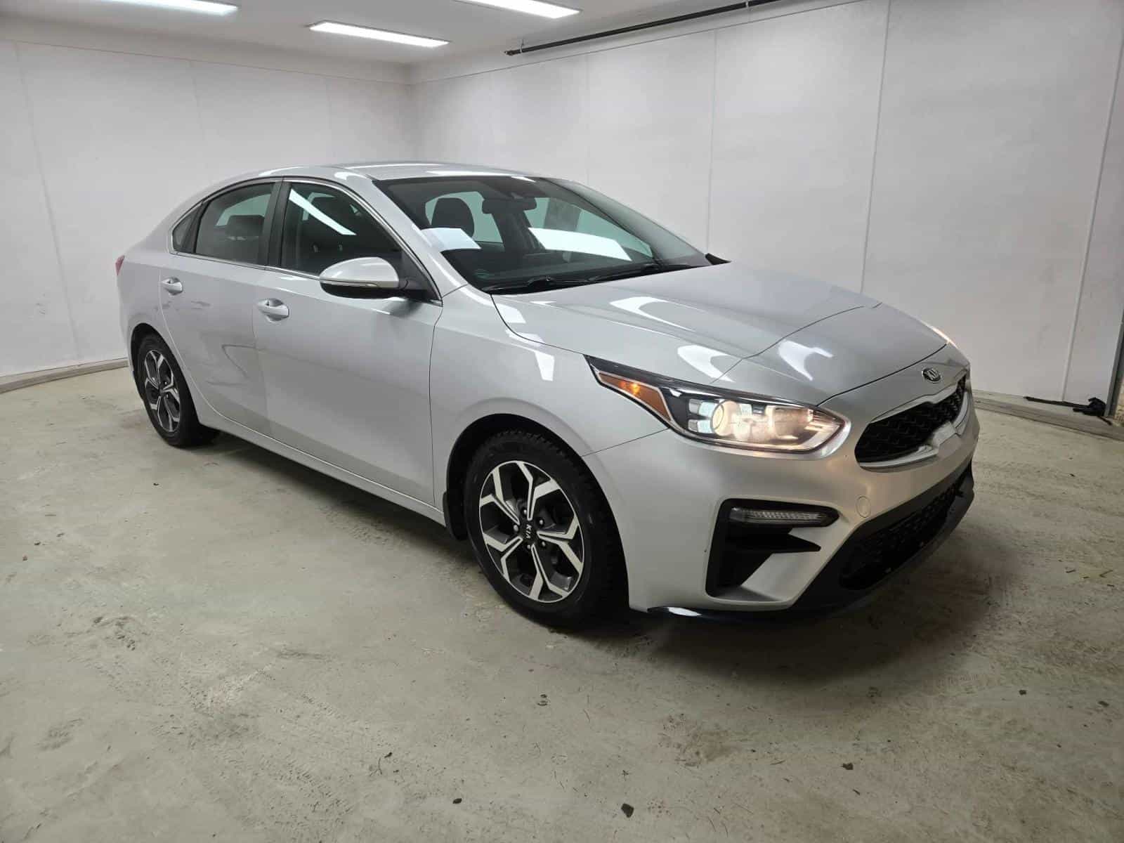 2020 Kia Forte EX - Image 3