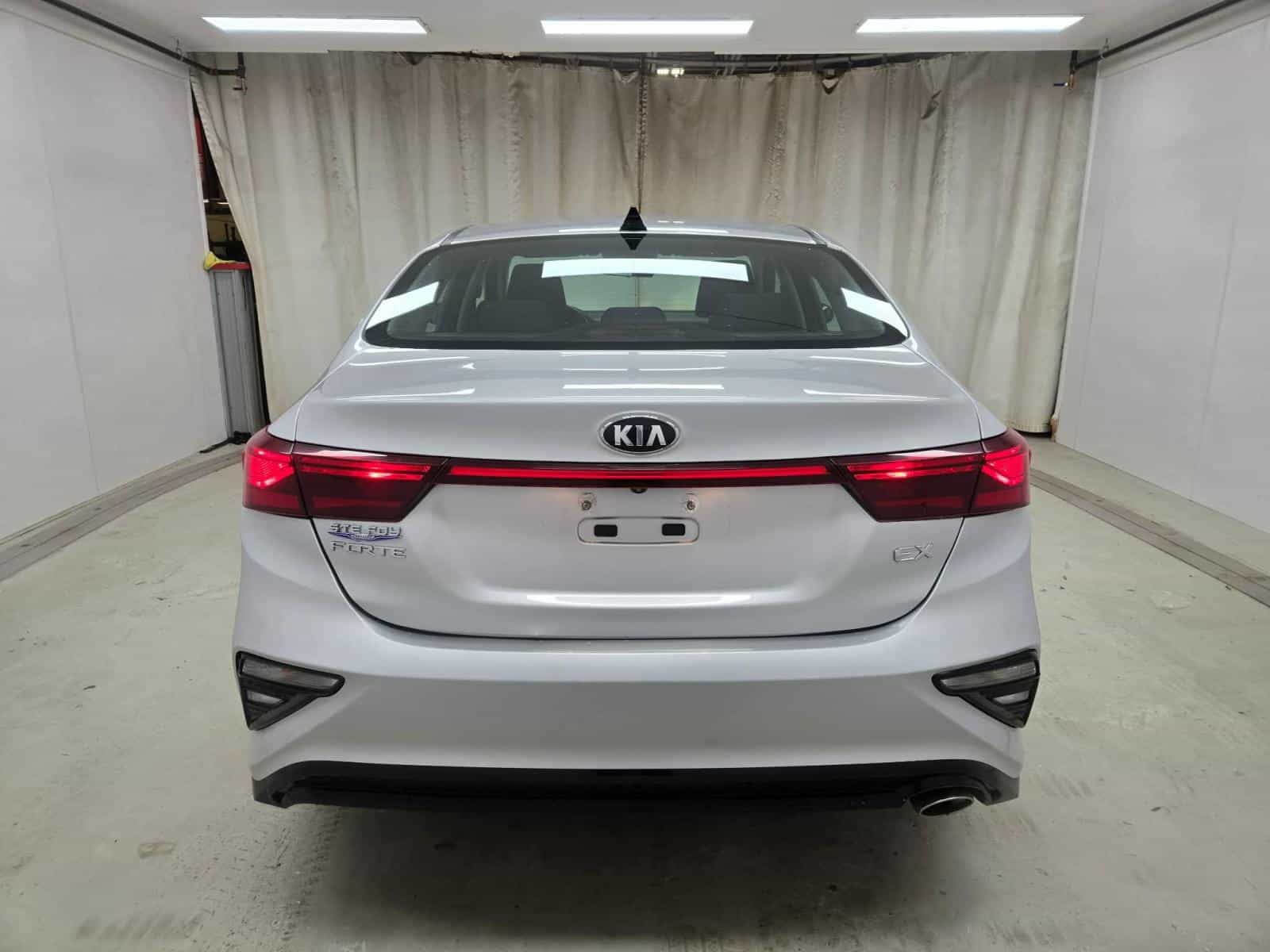 2020 Kia Forte EX - Image 6