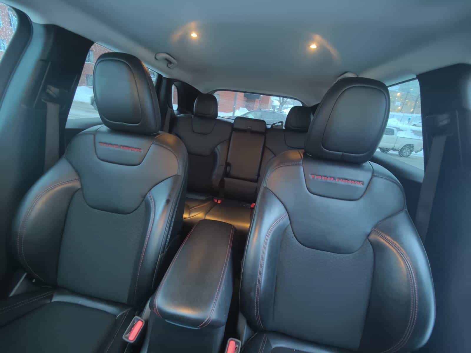 2020 Jeep CHEROKEE TRAILHAWK Trailhawk - Image 10