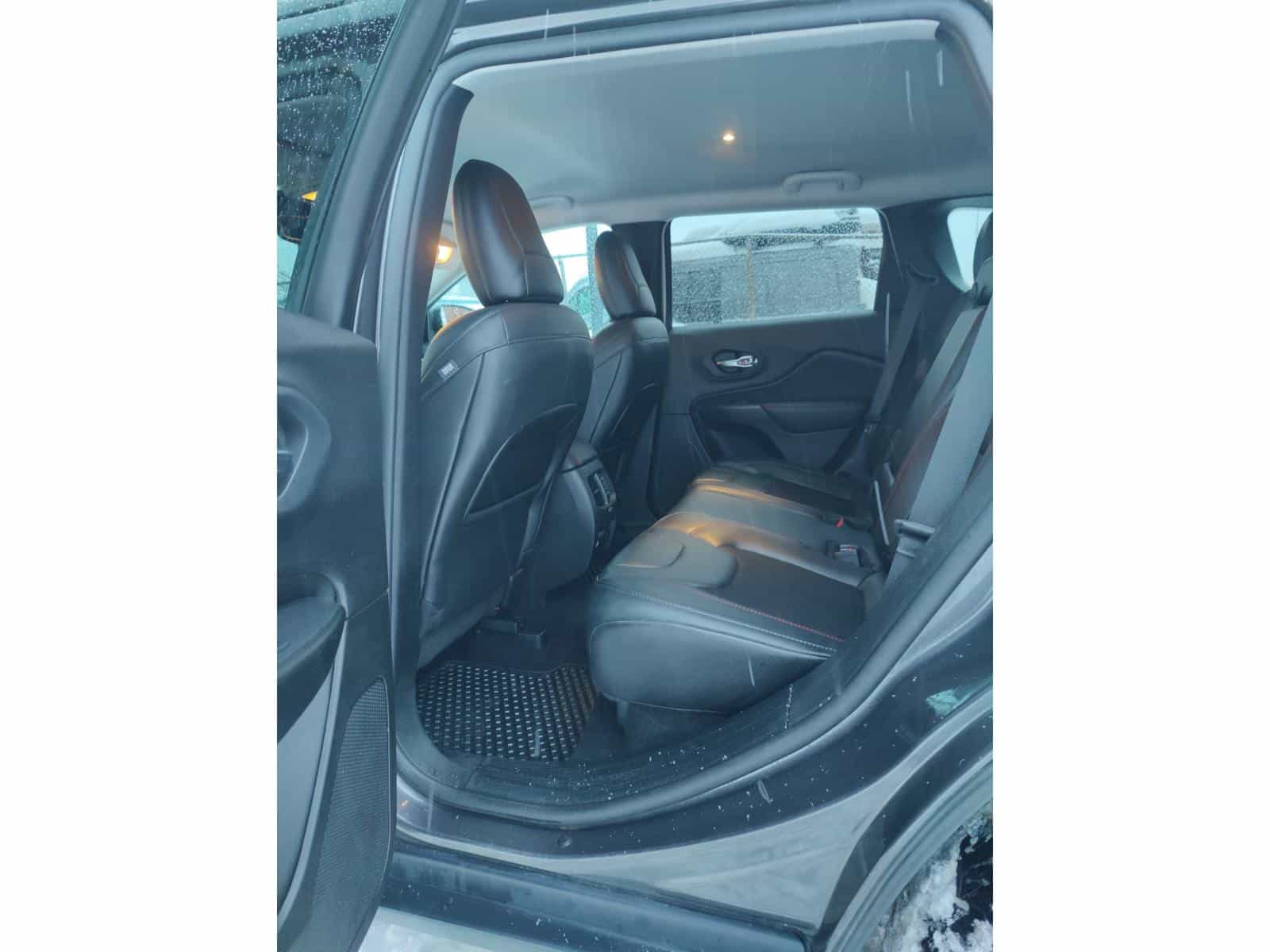 2020 Jeep CHEROKEE TRAILHAWK Trailhawk - Image 9