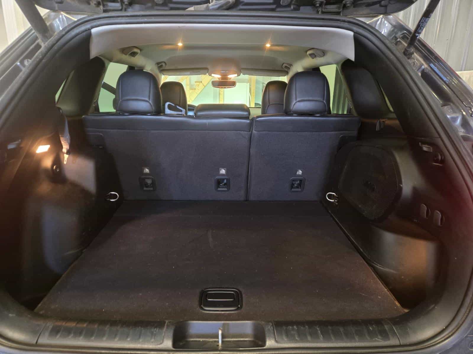 2020 Jeep Cherokee Trailhawk - Image 16