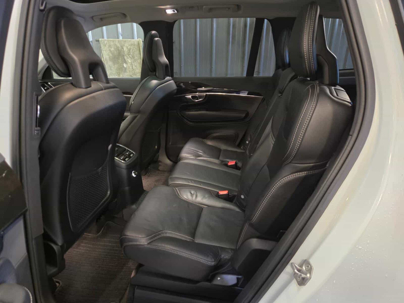 2018 Volvo XC90 Momentum - Image 10