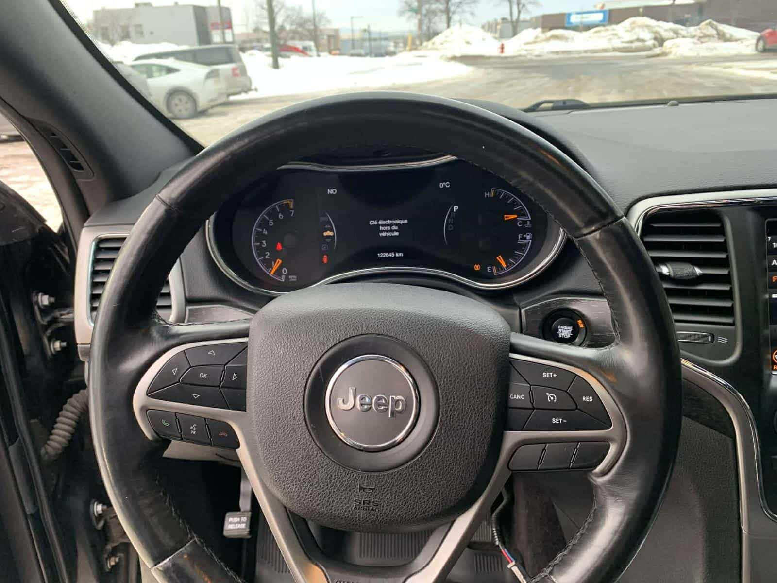 2018 Jeep Grand Cherokee Altitude IV - Image 16