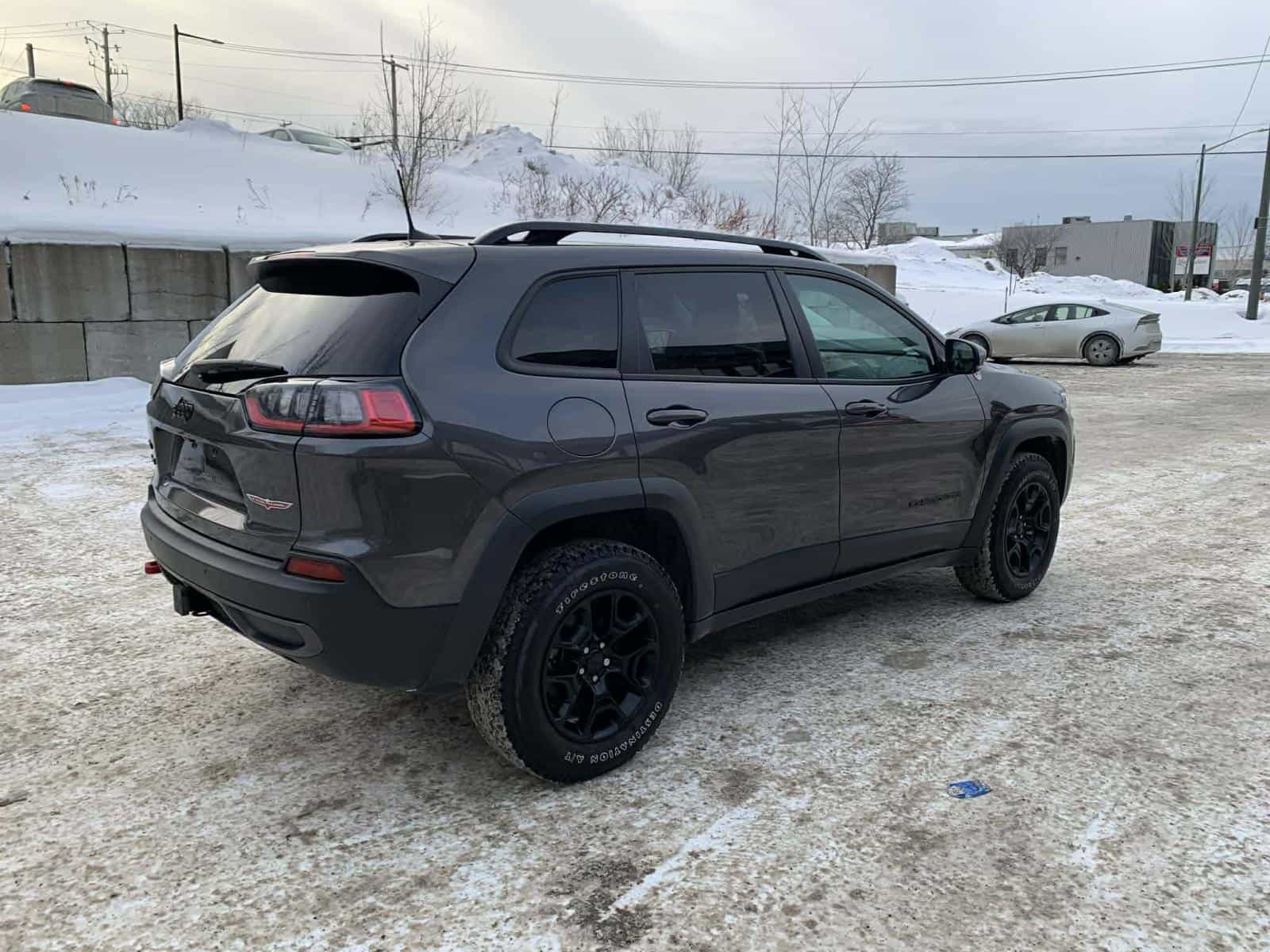 2023 Jeep CHEROKEE TRAILHAWK Trailhawk - Image 3