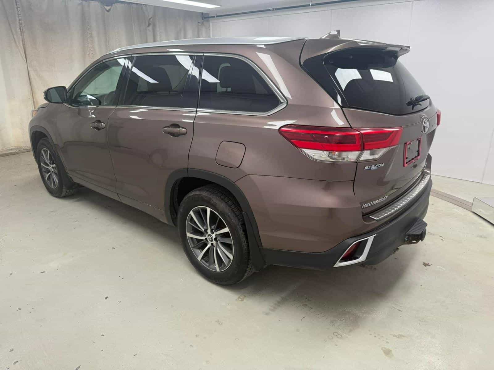2018 Toyota Highlander XLE - Image 4