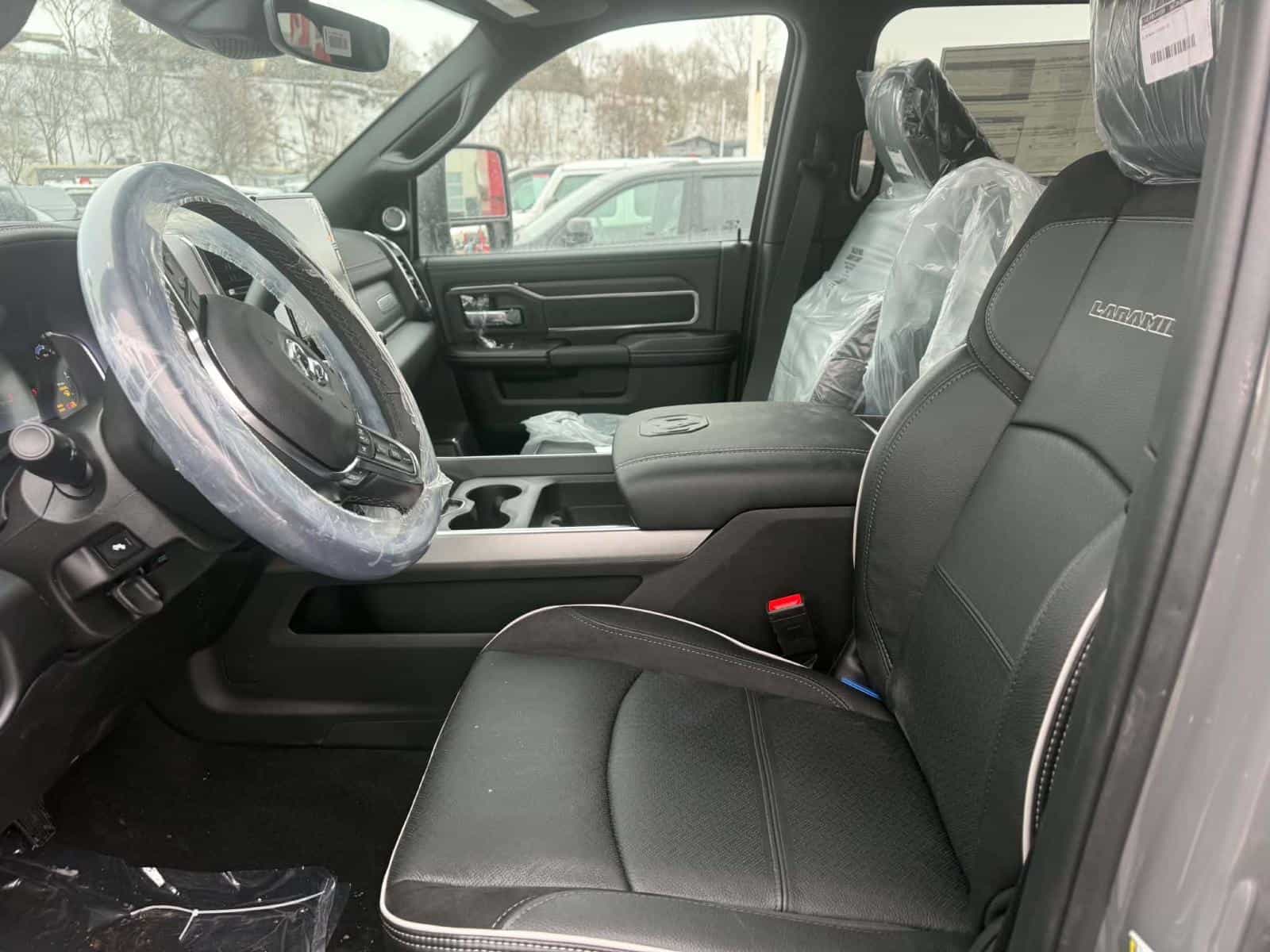 Image 2 RAM 2500 Laramie 2026