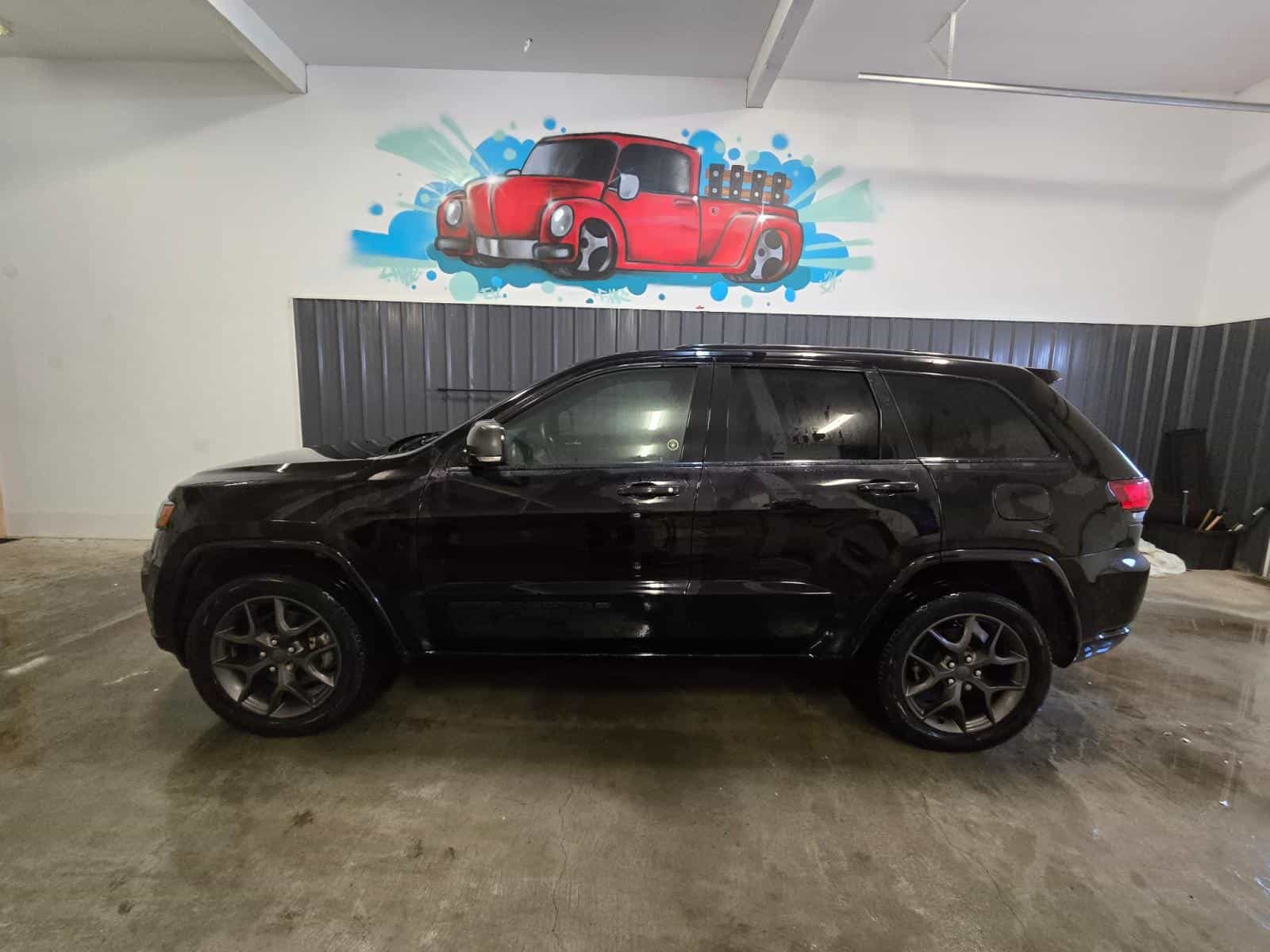 2021 Jeep Grand Cherokee 80th Anniversary Edition - Image 7