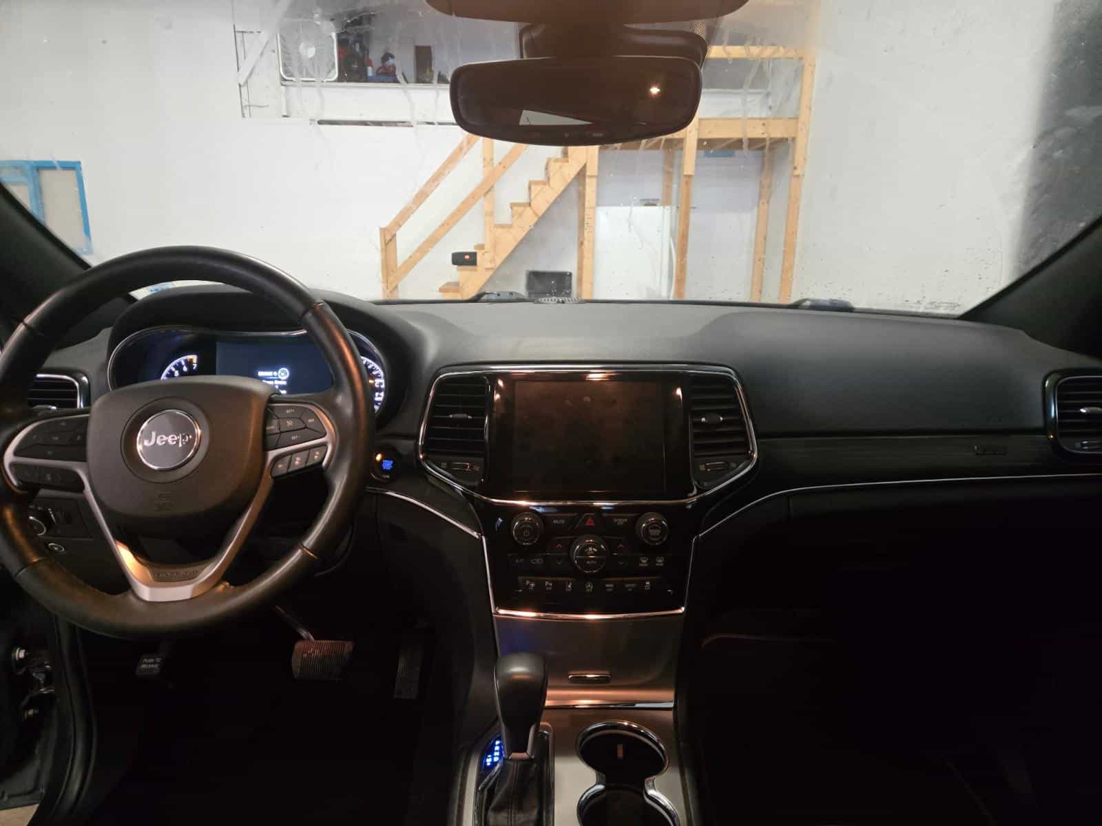 2021 Jeep Grand Cherokee 80th Anniversary Edition - Image 13