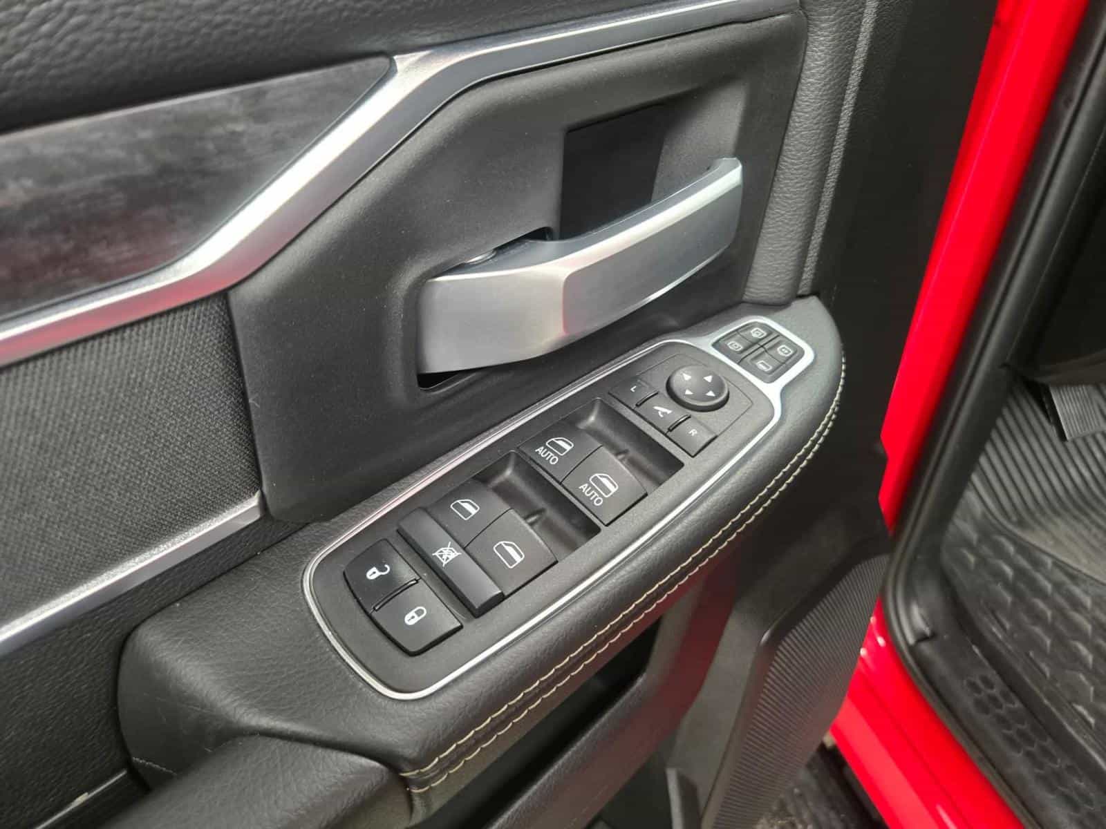 2024 RAM 2500 Big Horn - Image 13