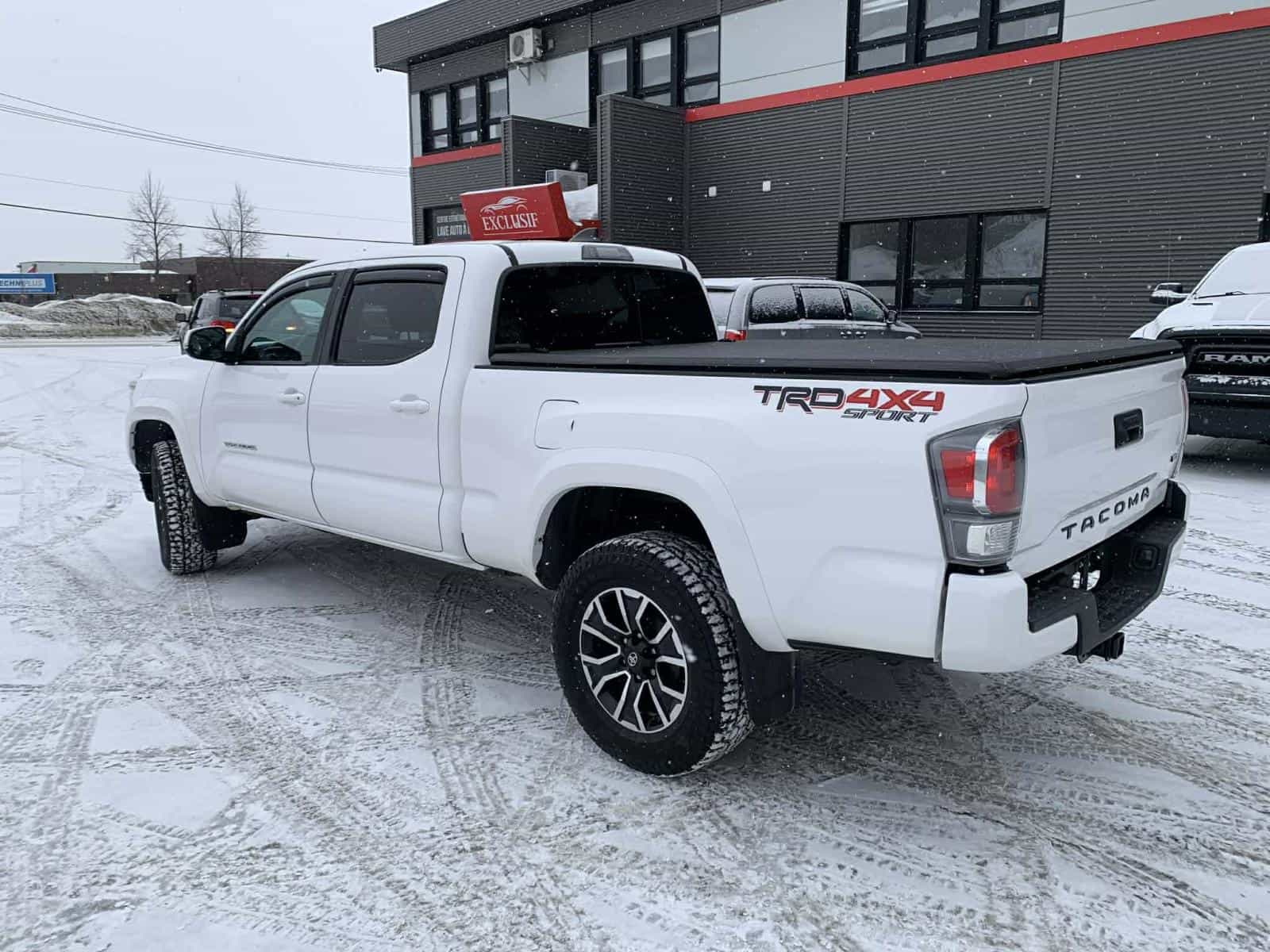 2020 Toyota Tacoma TRD Sport - Image 4