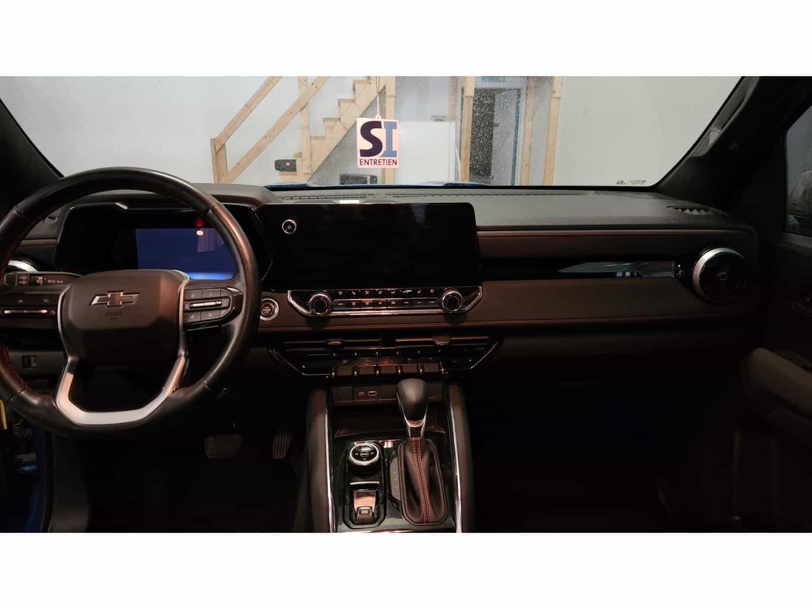 2023 Chevrolet Colorado Z71 - Image 11