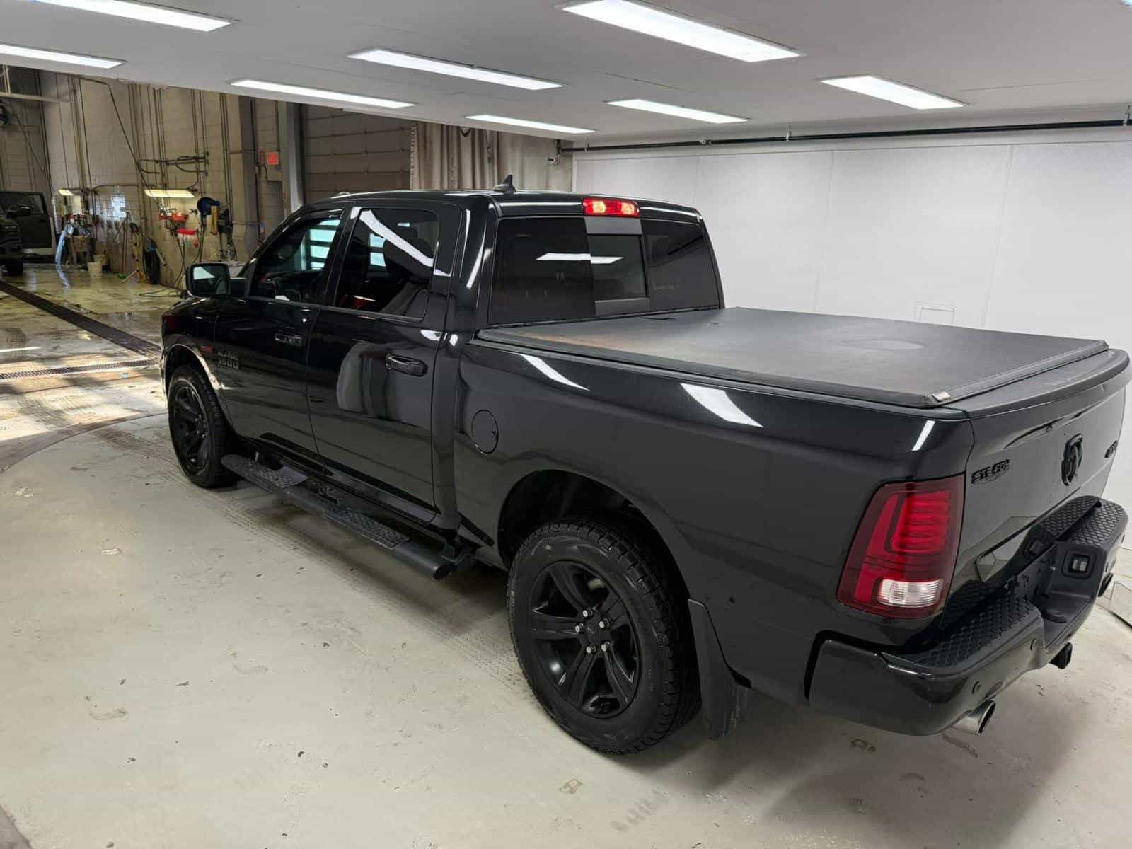 2018 RAM 1500 Sport - Image 4
