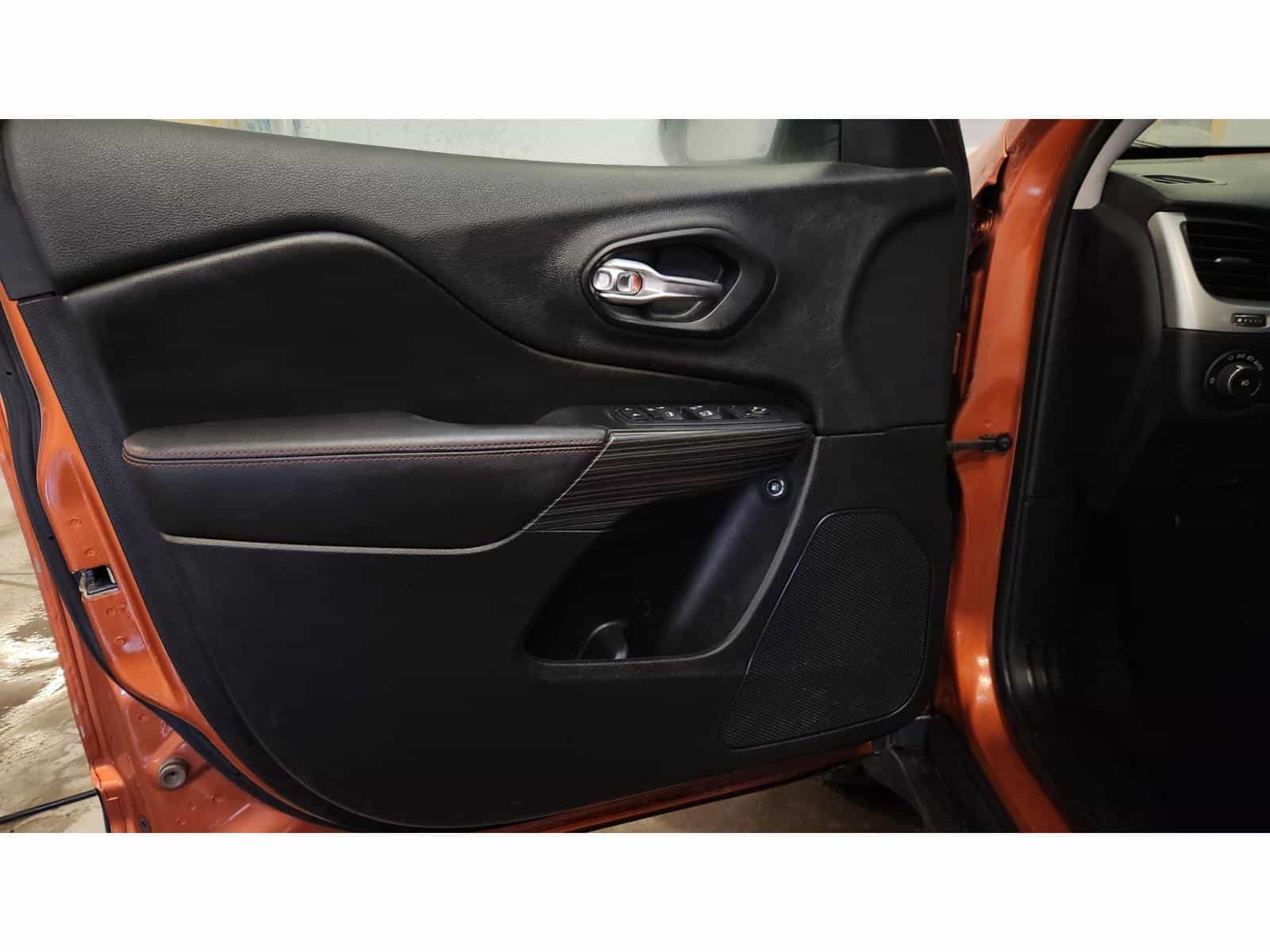 Image 8 Jeep Cherokee Trailhawk 2015