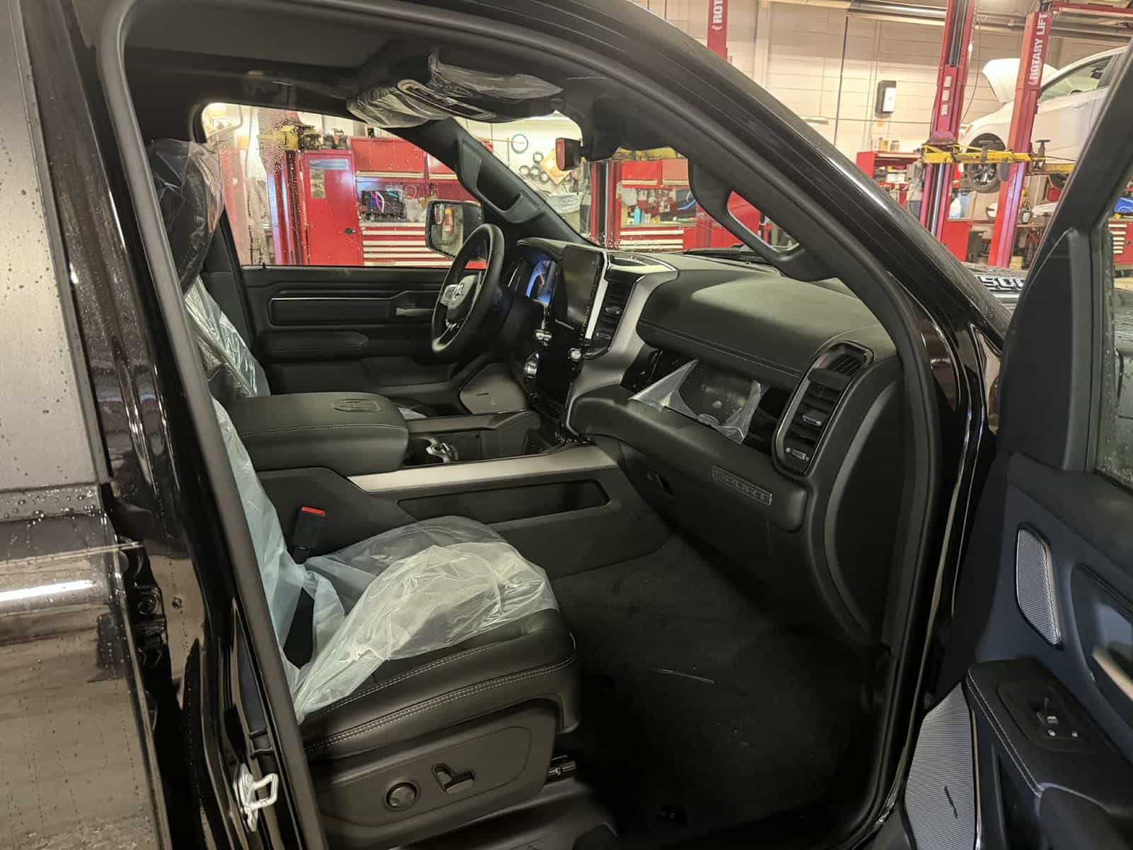 2026 RAM 1500 Sport - Image 8