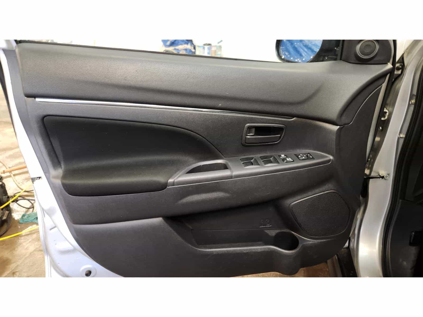 2022 Mitsubishi RVR ES - Image 14