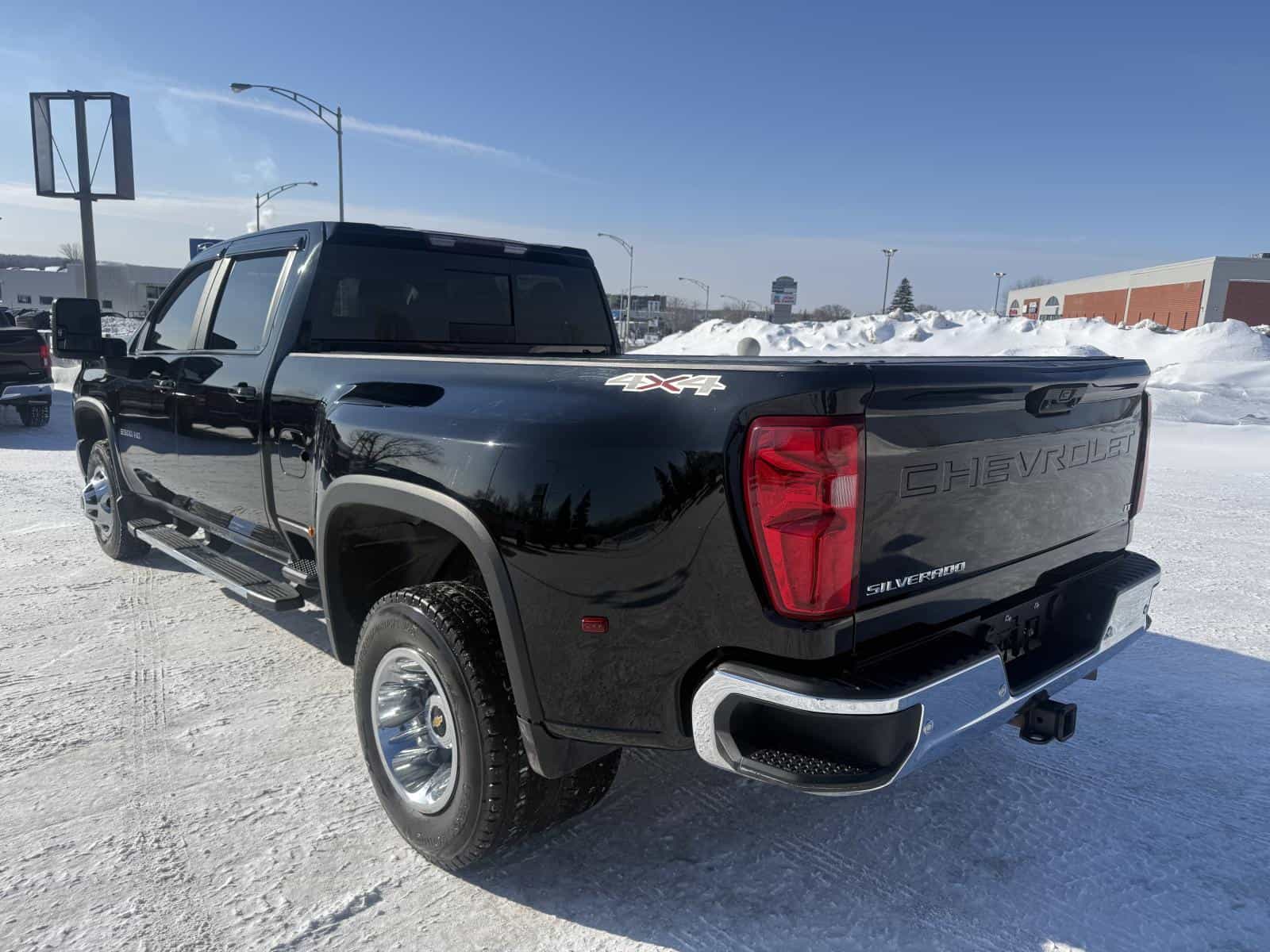 Image 3 Chevrolet Silverado LT 2020