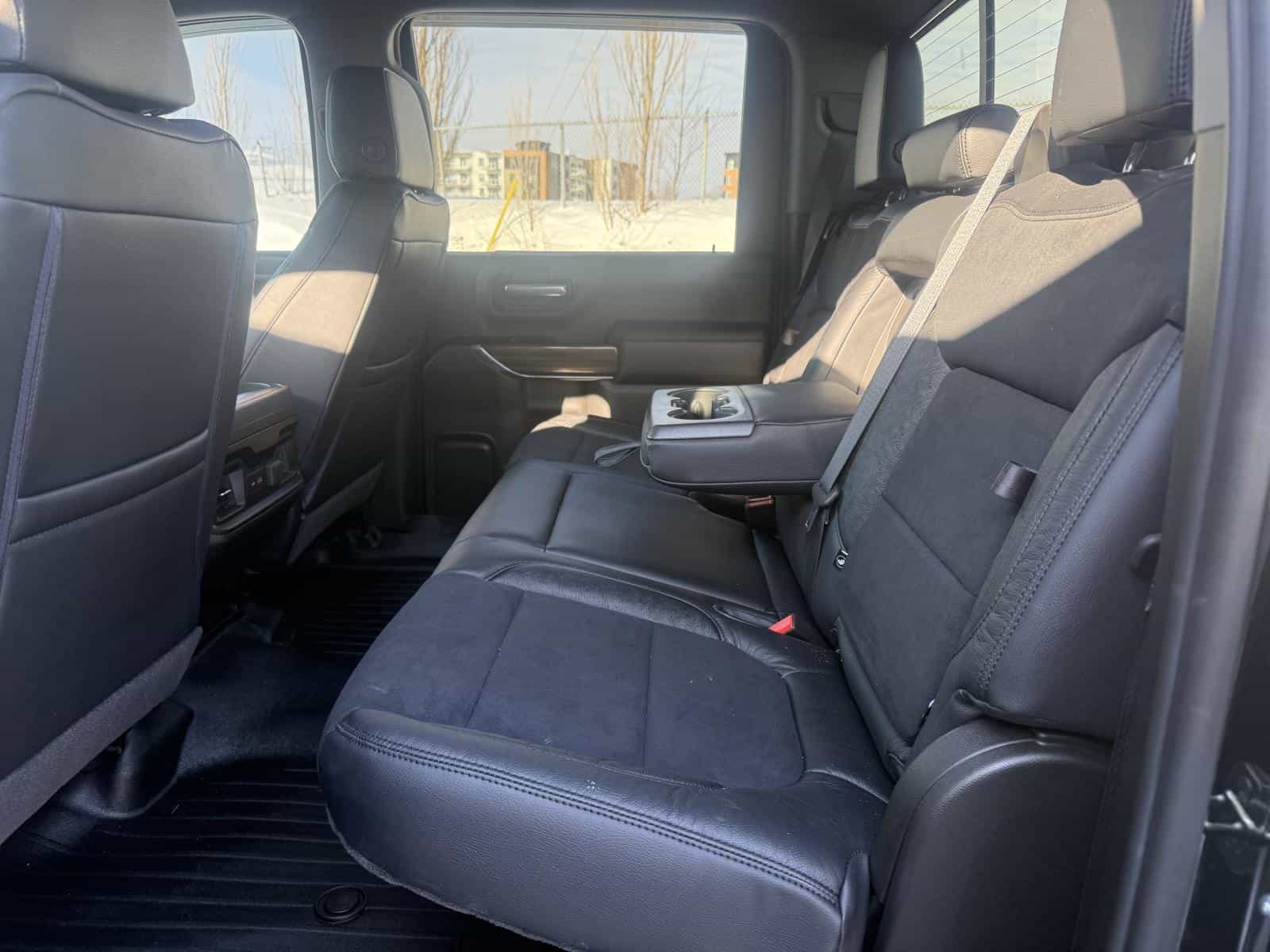 2020 Chevrolet Silverado LT - Image 9