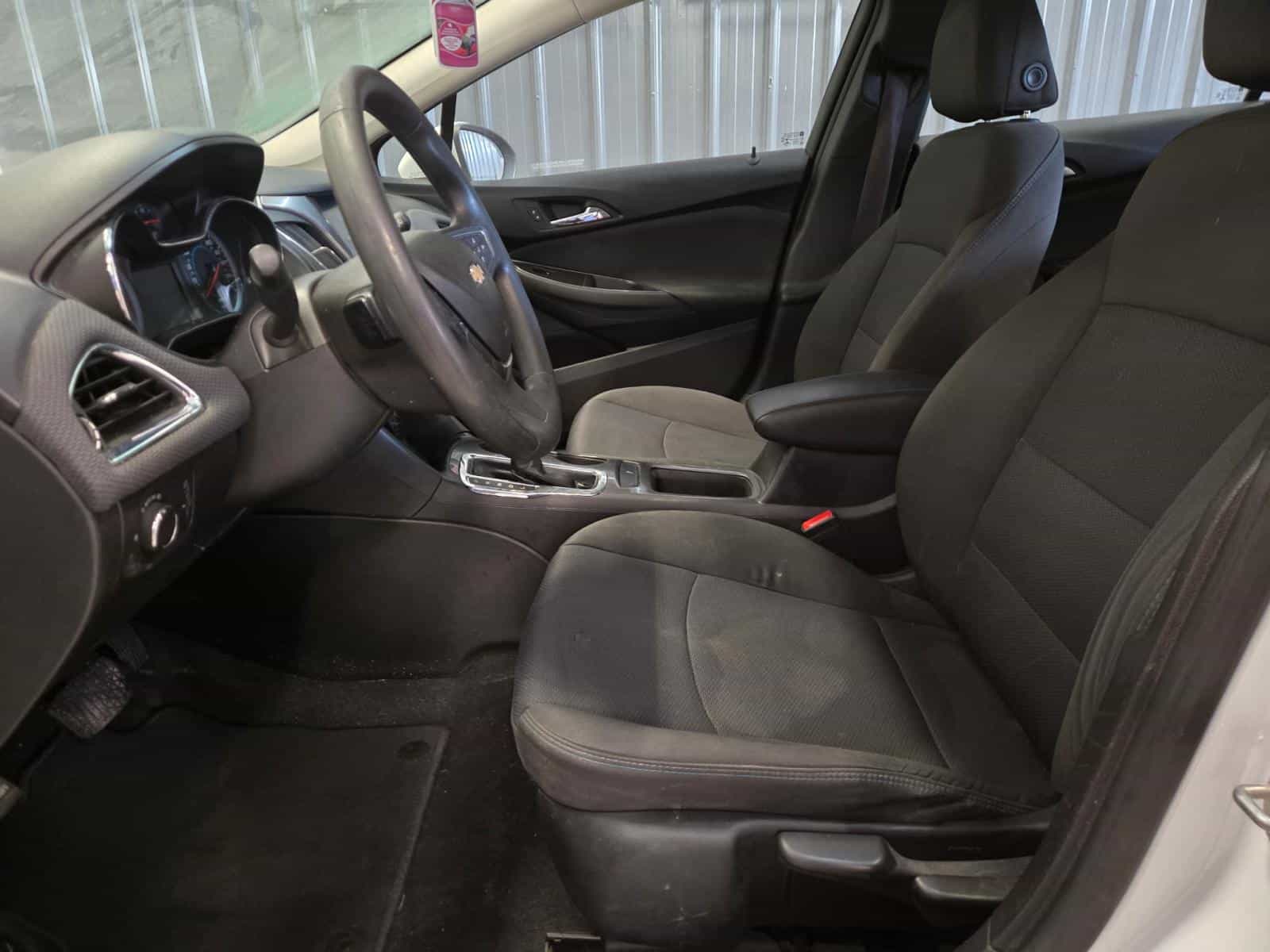 Image 8 Chevrolet CRUZE LT LT 2017