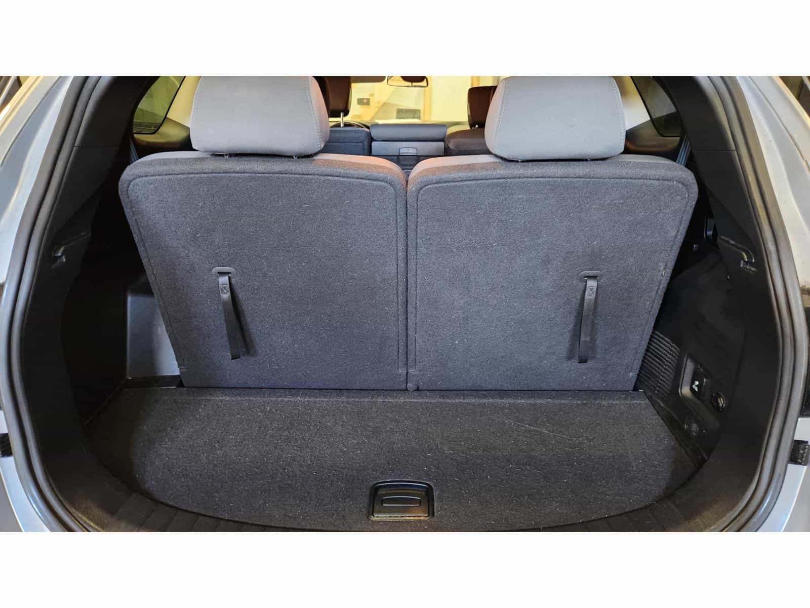 2018 Hyundai Santa Fe XL Premium - Image 8