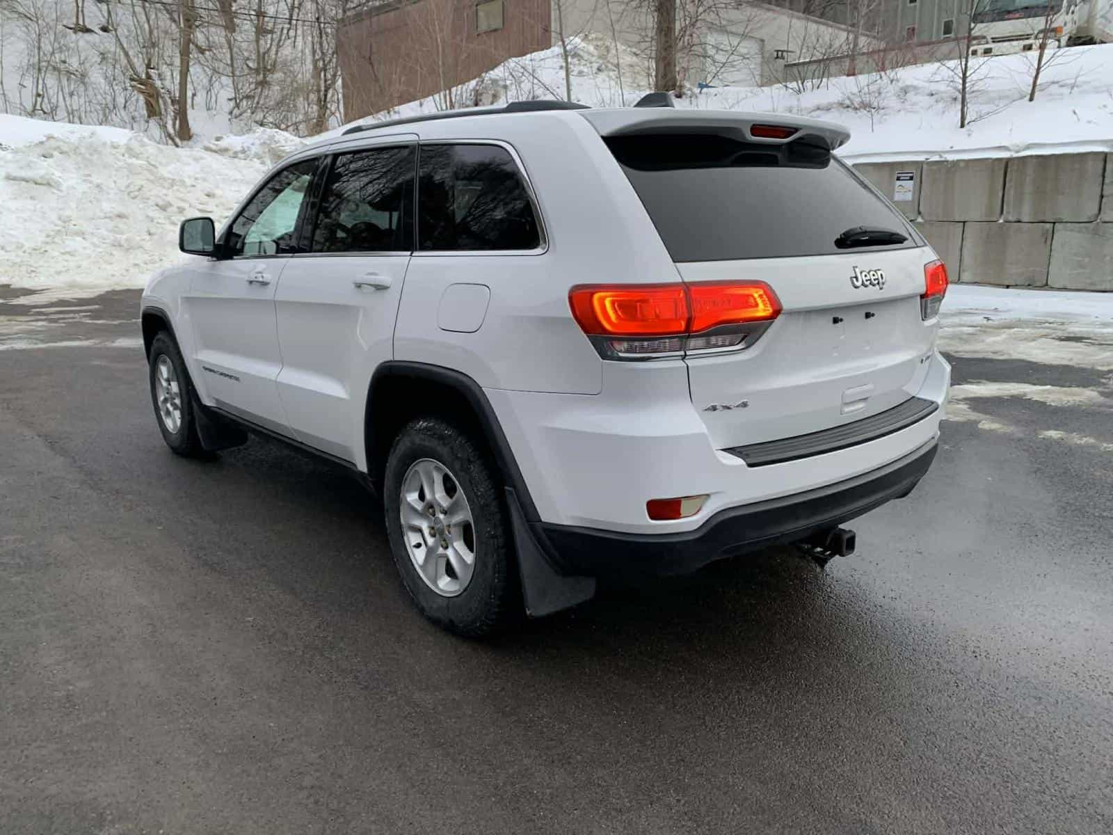 2015 Jeep Grand Cherokee Laredo - Image 7