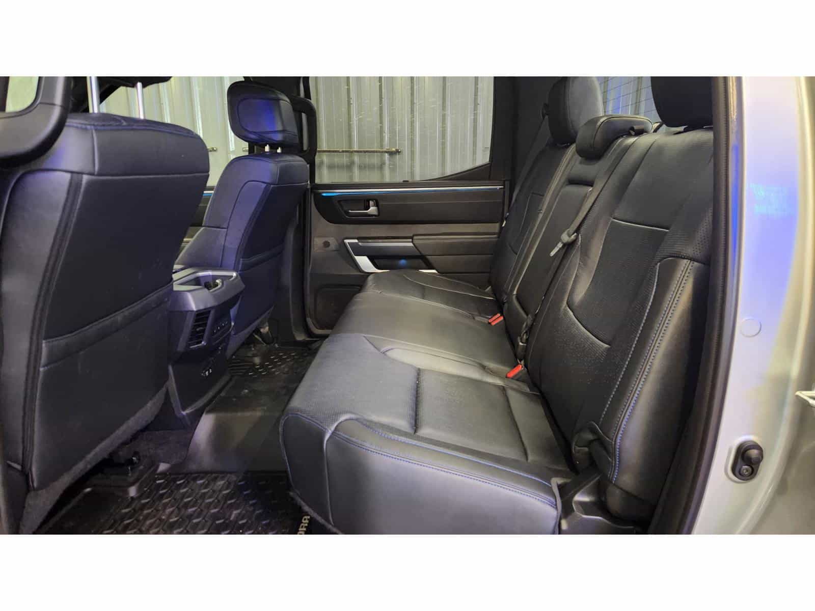 2024 Toyota Tundra Platinum - Image 9