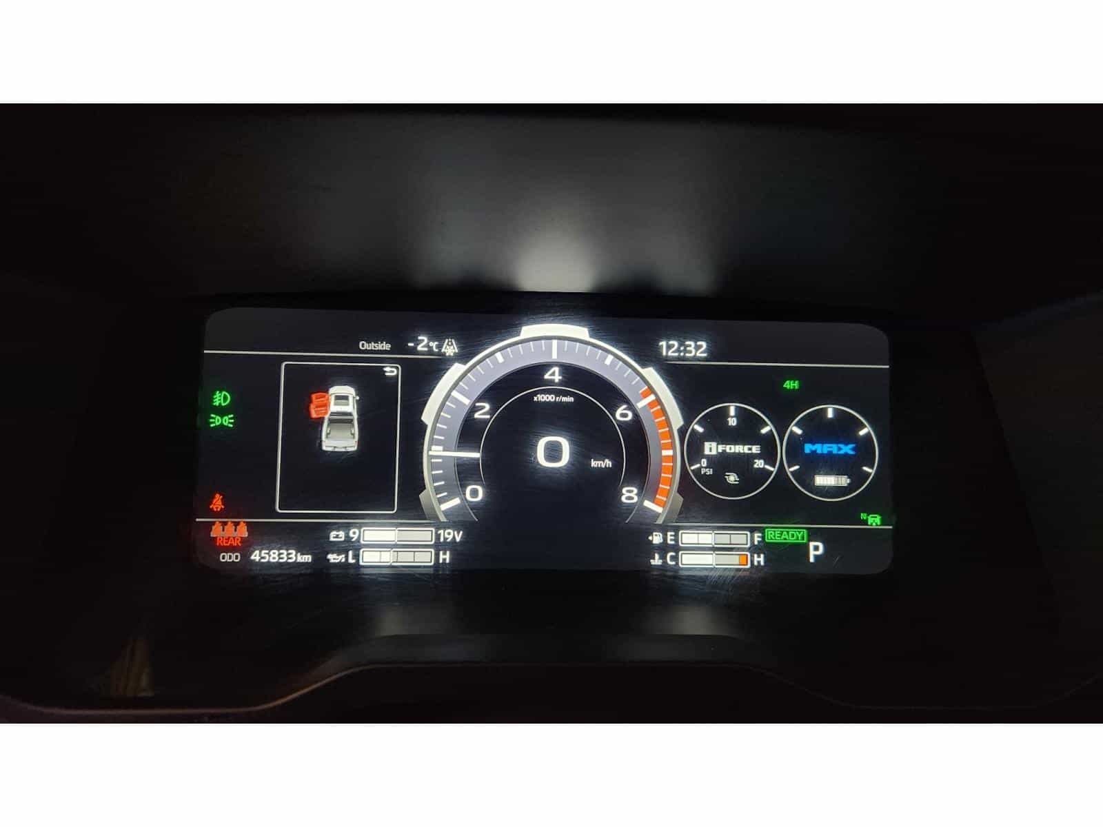 2024 Toyota Tundra Platinum - Image 13