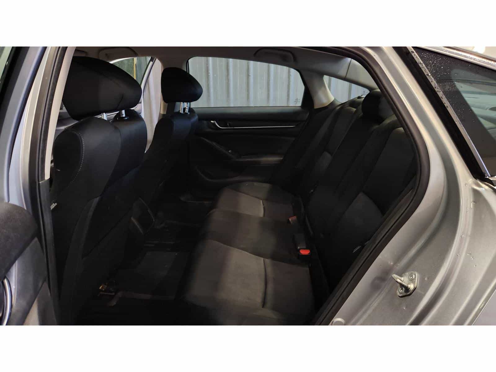 Image 12 Honda Accord LX 2018