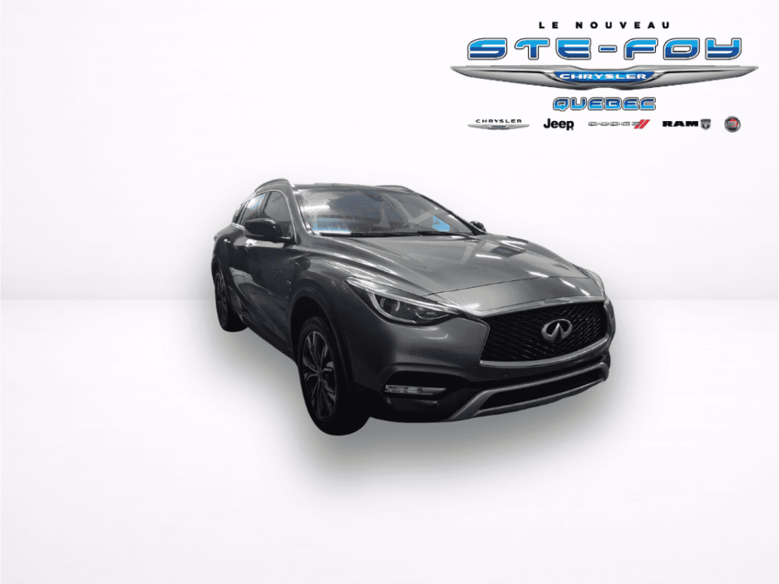 2017 Infiniti QX30 Premium - Image 3