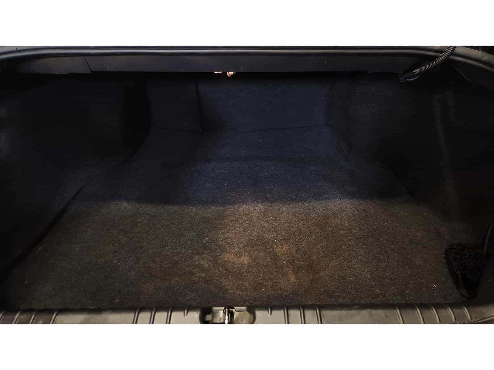 2008 Chevrolet Impala LTZ - Image 9