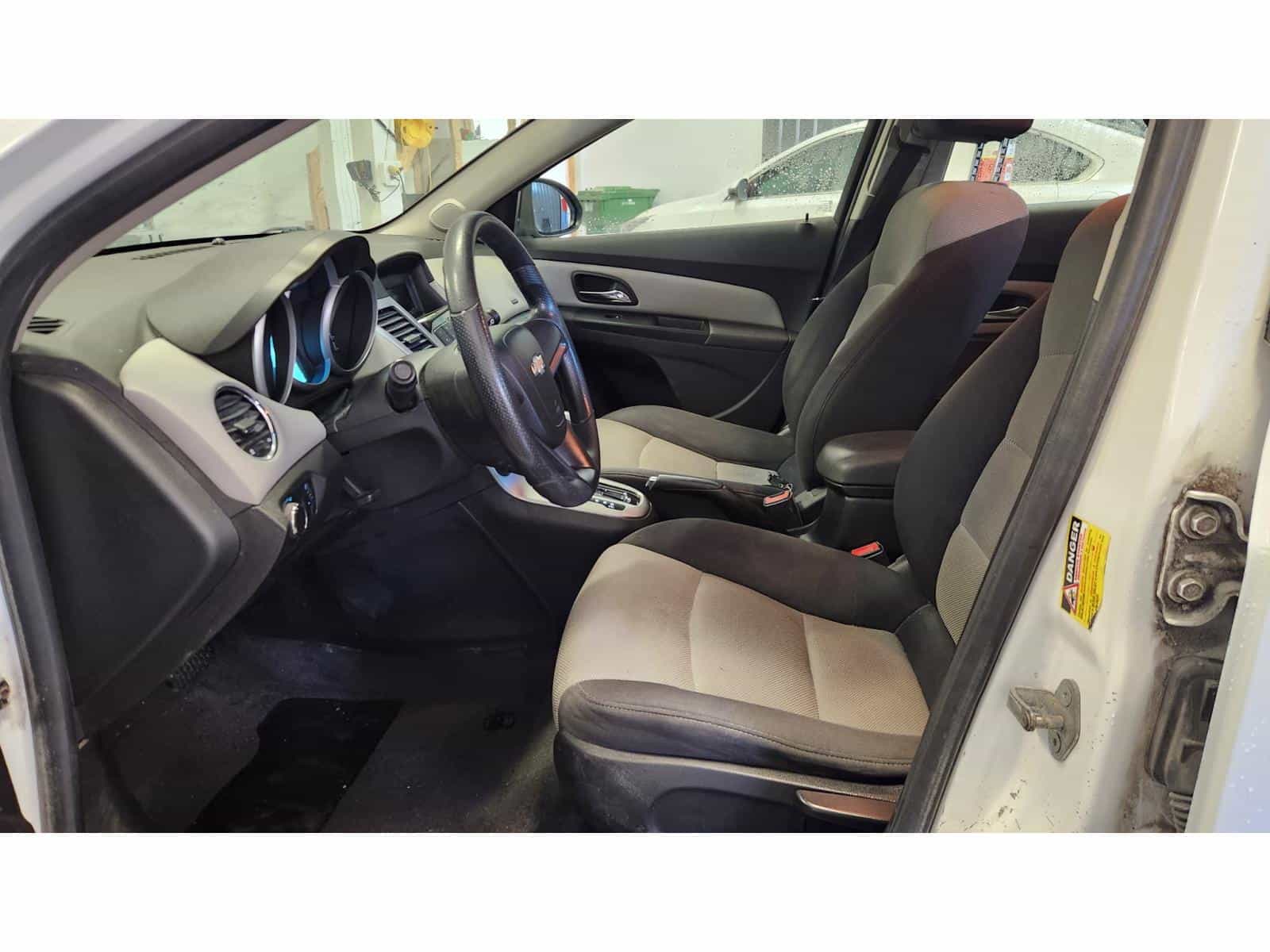 Image 10 Chevrolet CRUZE LS LS 2012