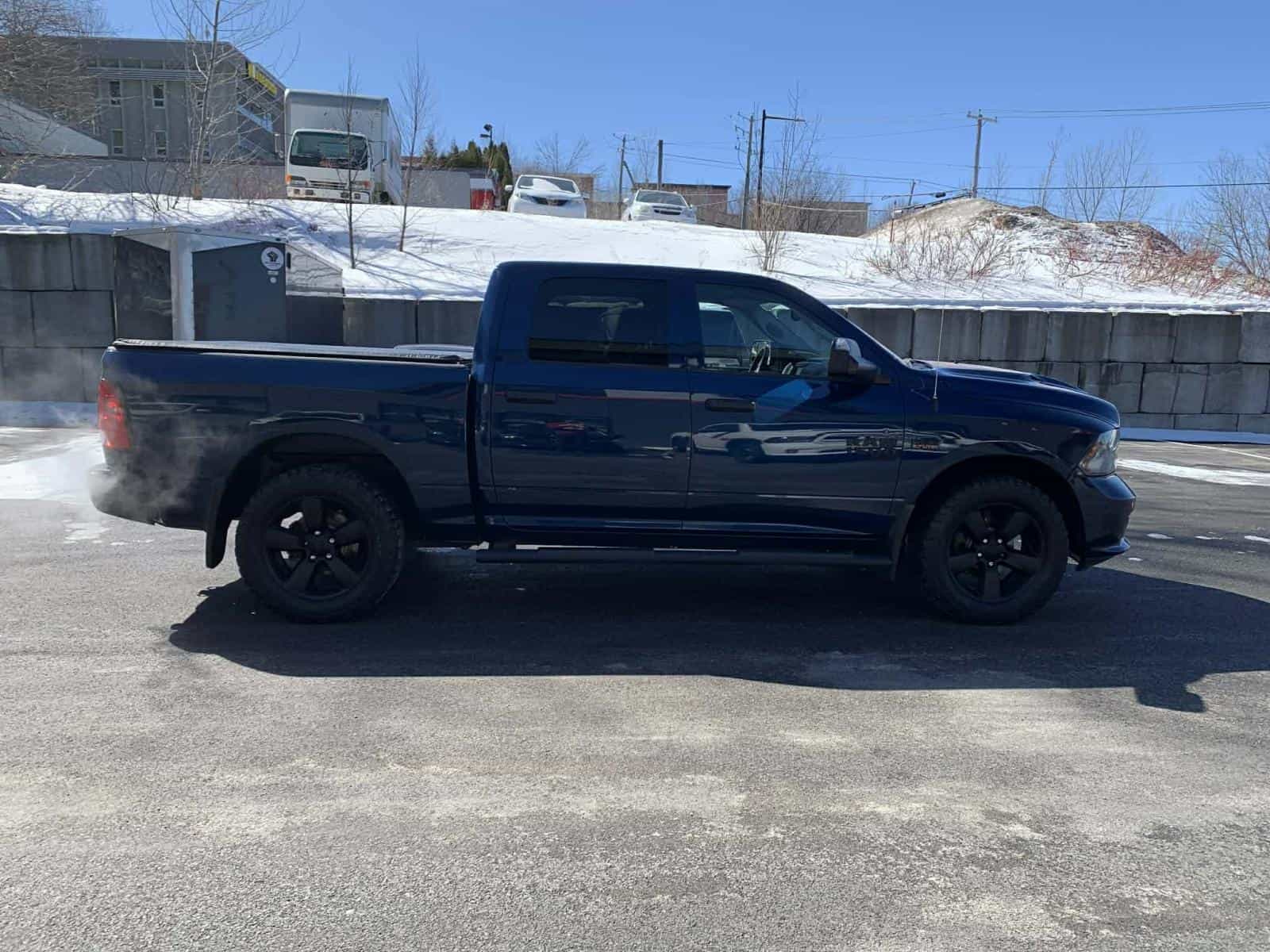 Image 4 RAM 1500 Classic Express 2021