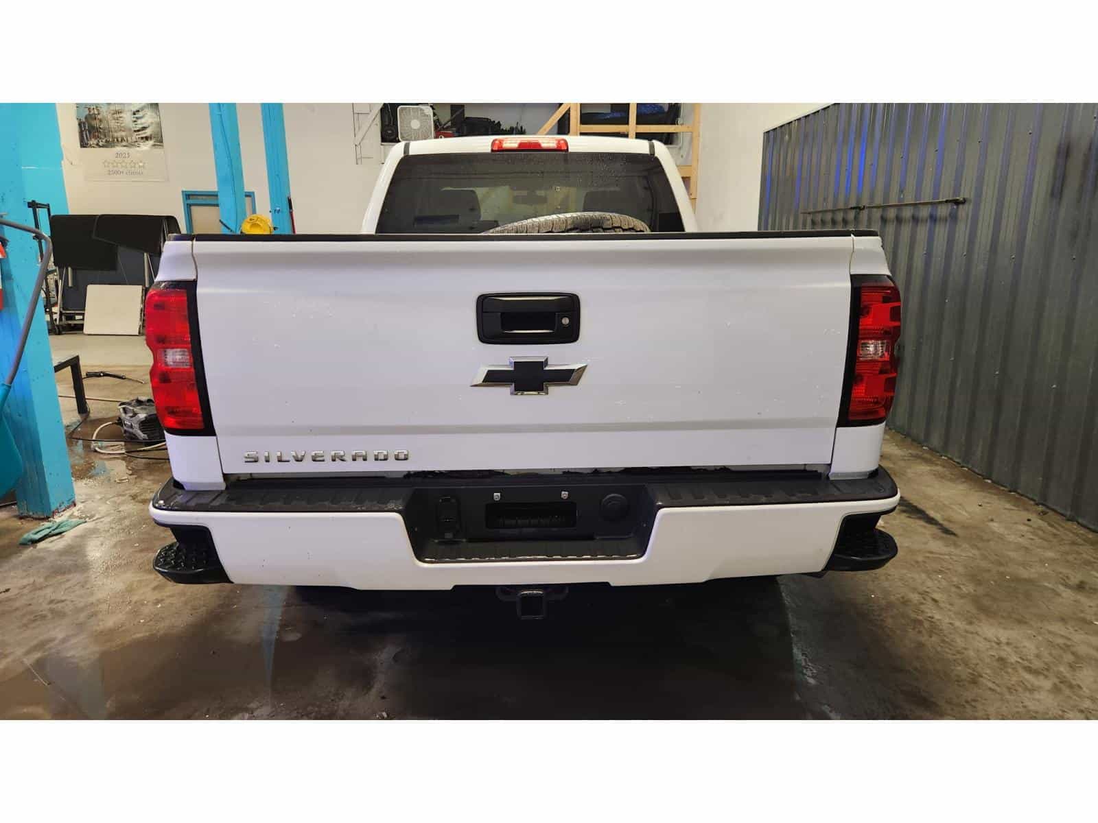 2017 Chevrolet Silverado K1500 Custom Custom - Image 5