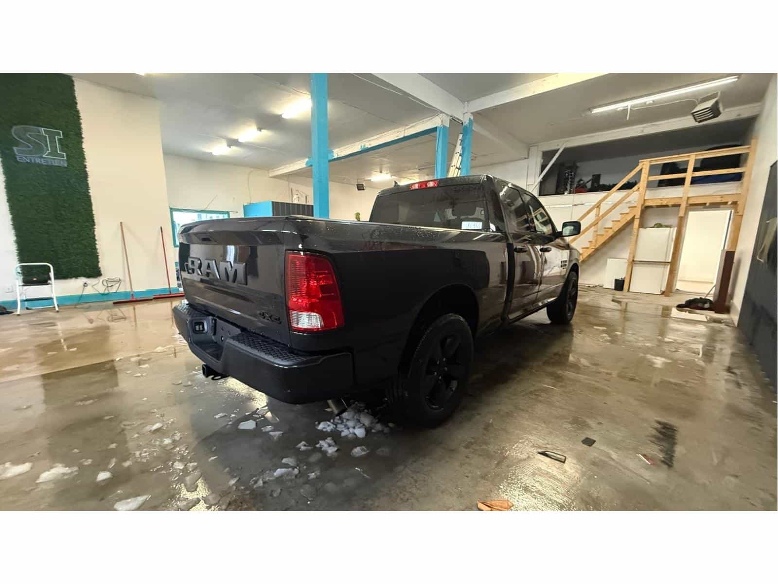 2021 RAM 1500 Classic Express - Image 4