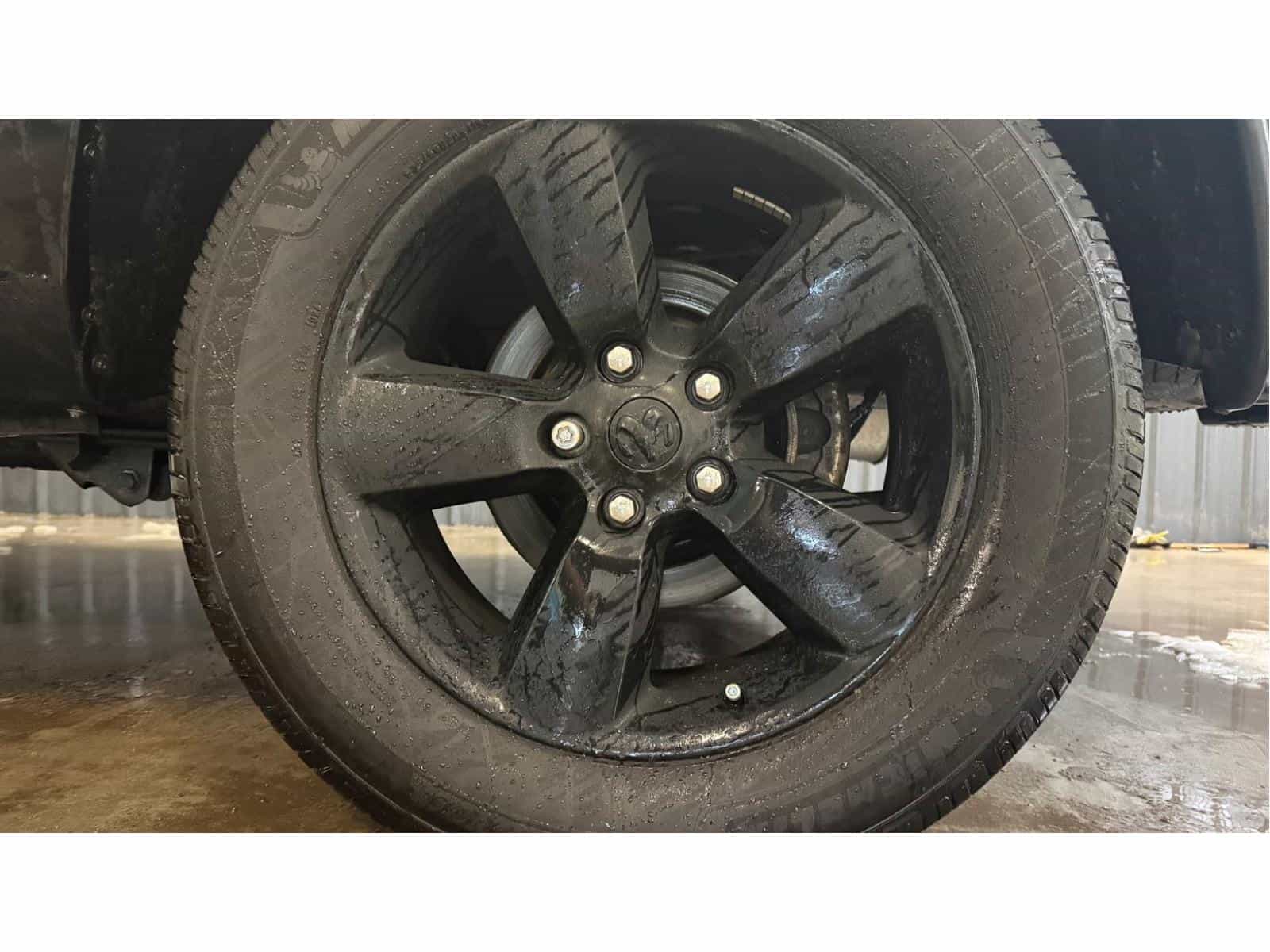 Image 9 RAM 1500 Classic Express 2021