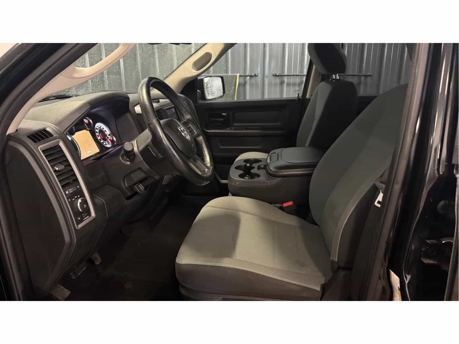 2021 RAM 1500 Classic Express - Image 10