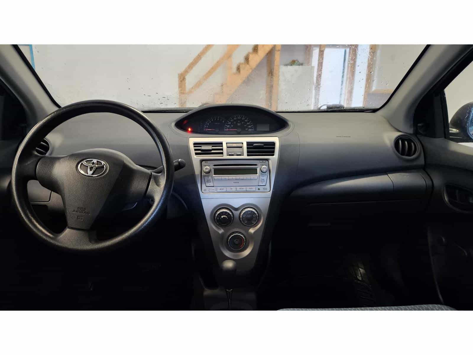 Image 12 Toyota Yaris Base 2009