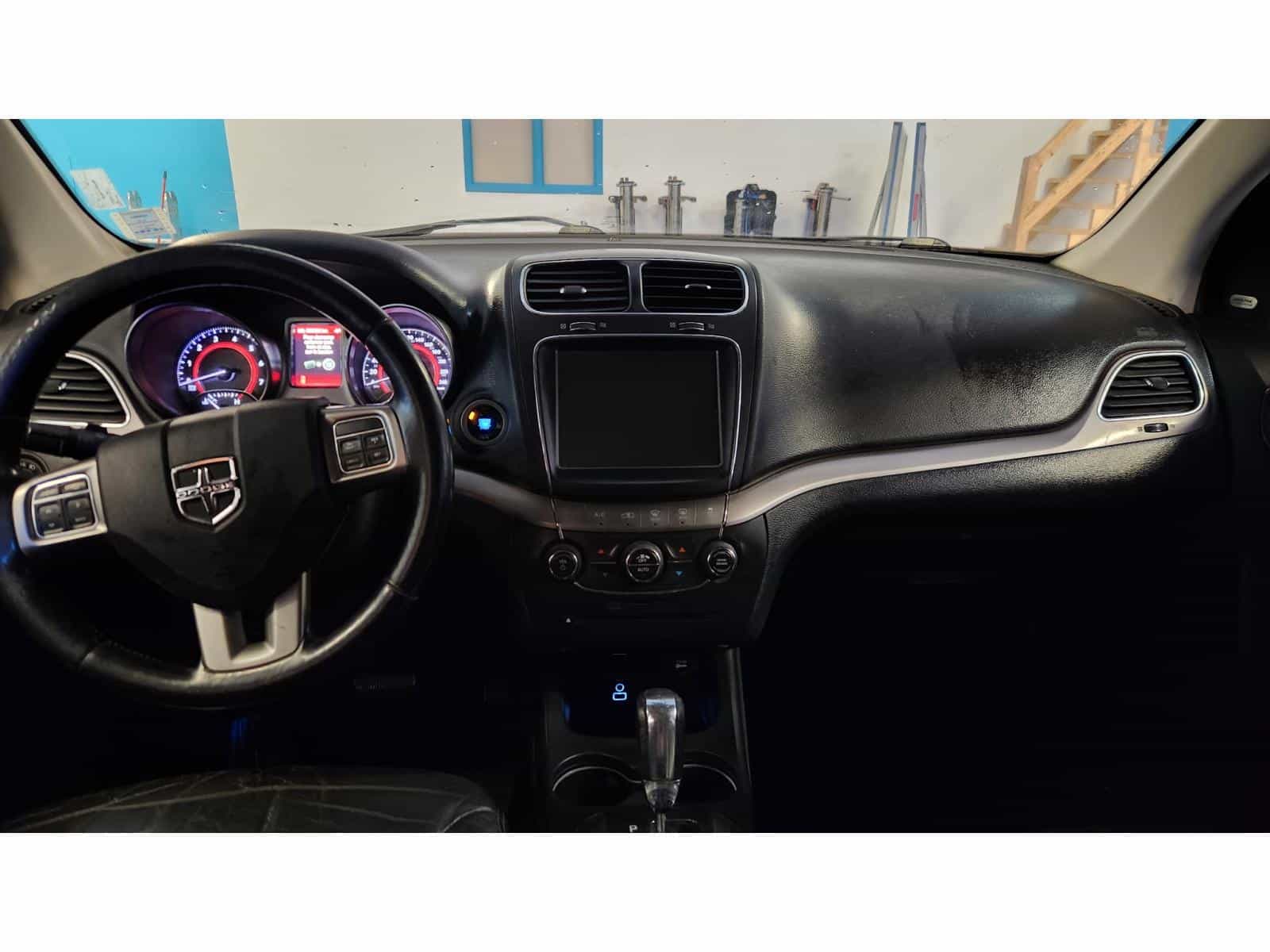 2018 Dodge Journey Crossroad - Image 14