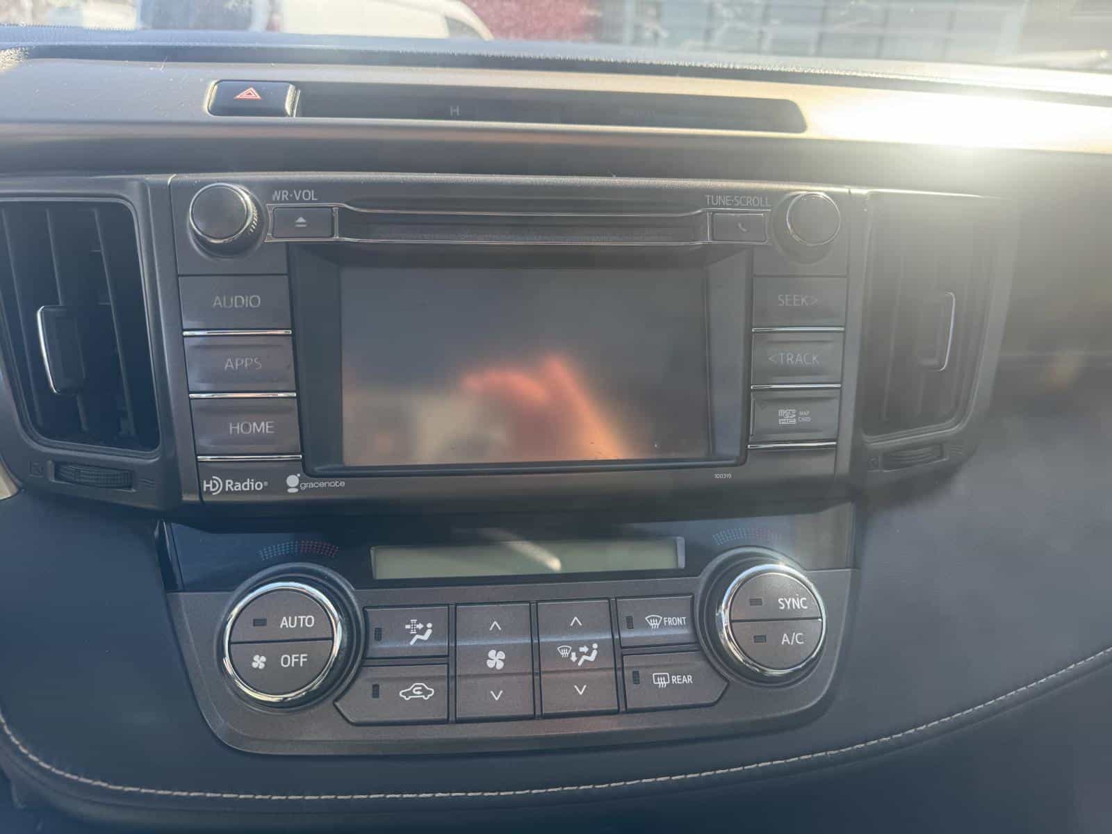 Image 11 Toyota Rav4 XLE 2015