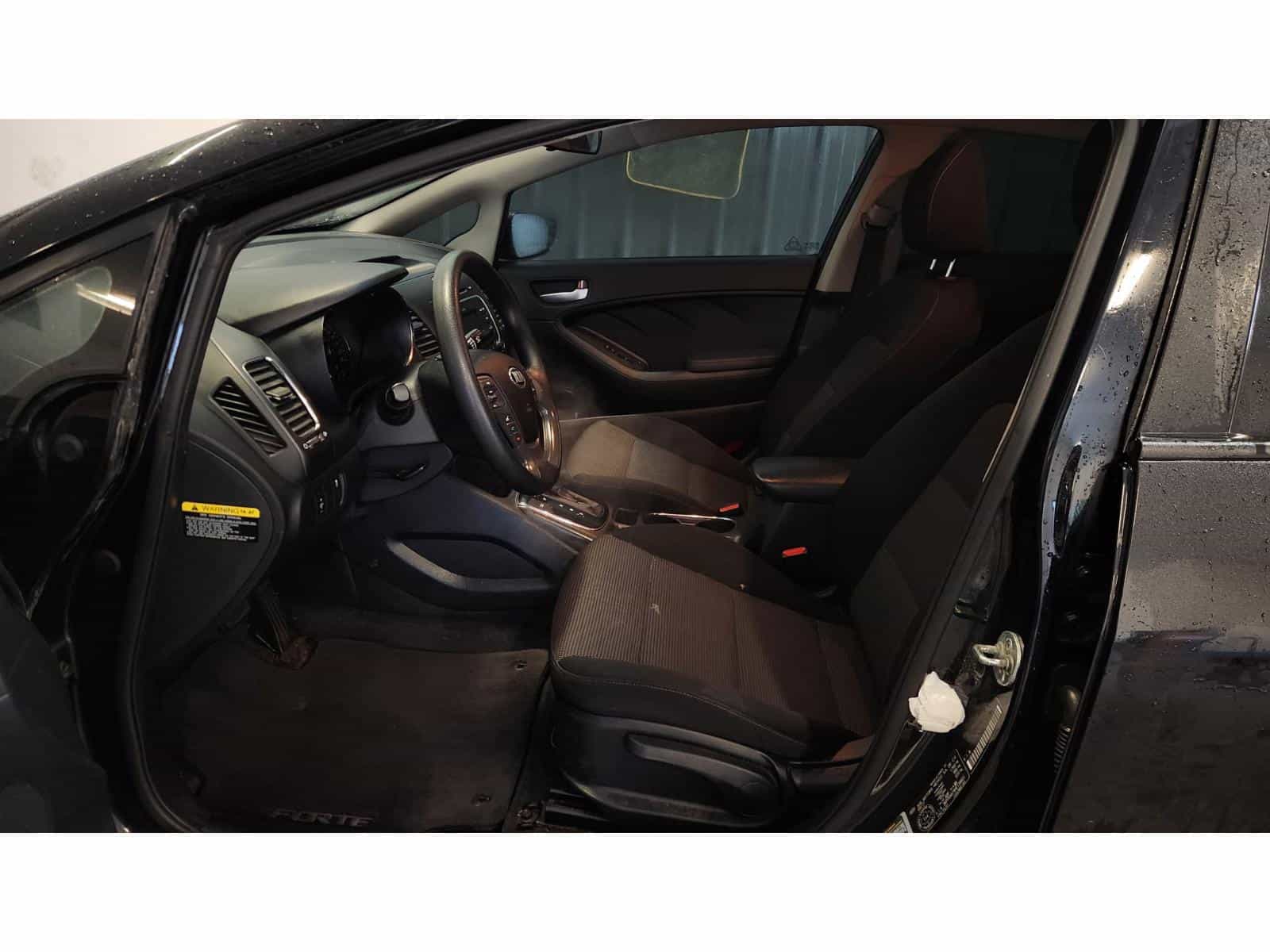 Image 9 Kia Forte LX 2017