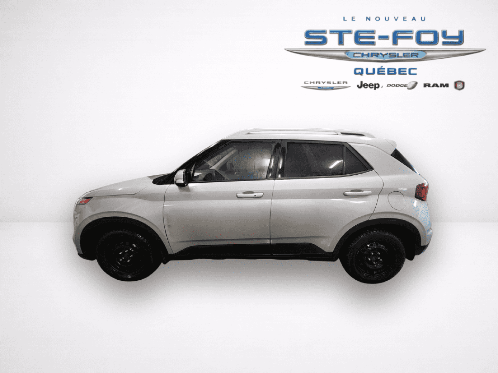 2020 Hyundai Venue Preferred - Image 5