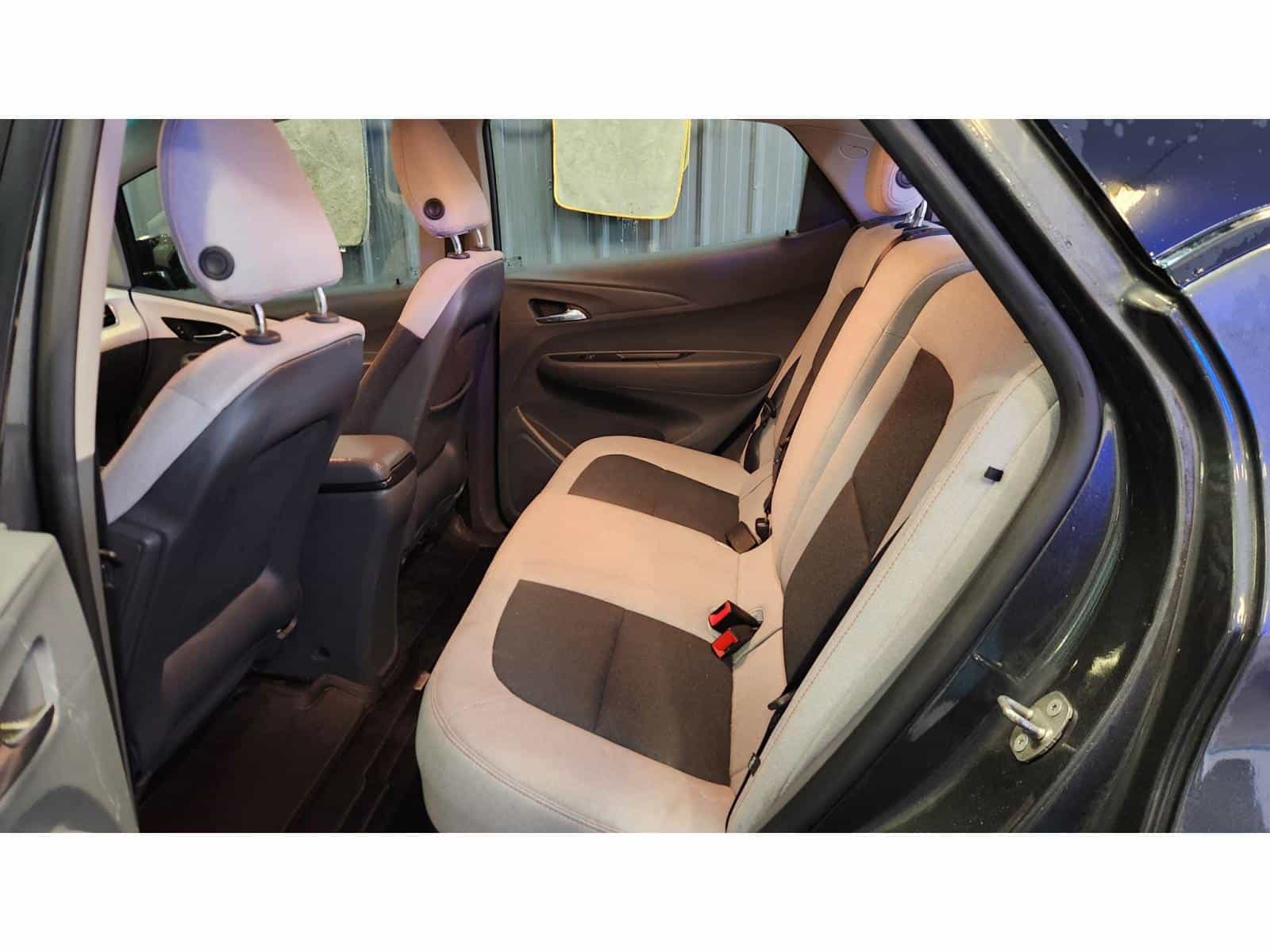 2017 Chevrolet BOLT EV LT LT - Image 12