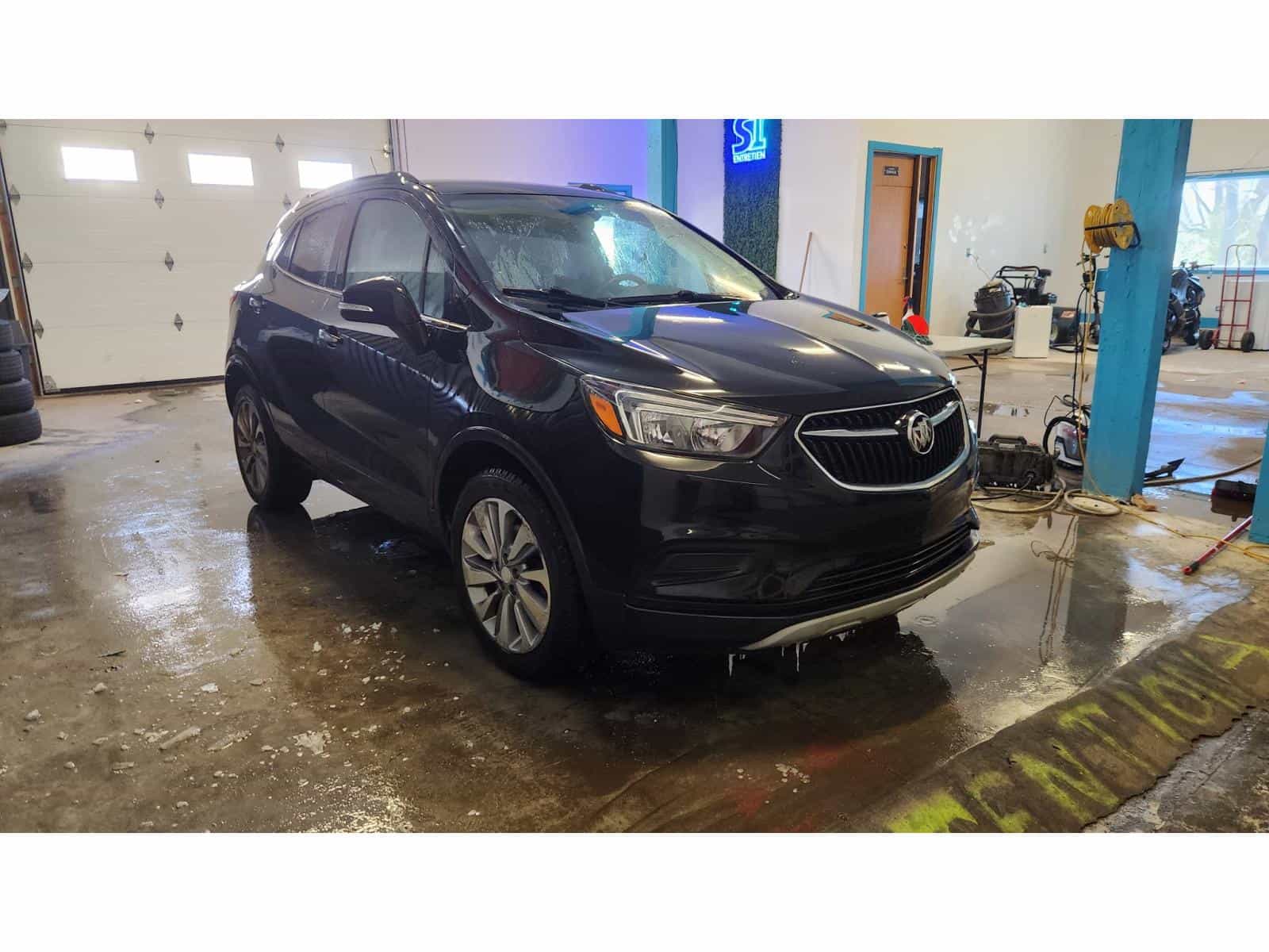 Image 3 Buick Encore Preferred 2018