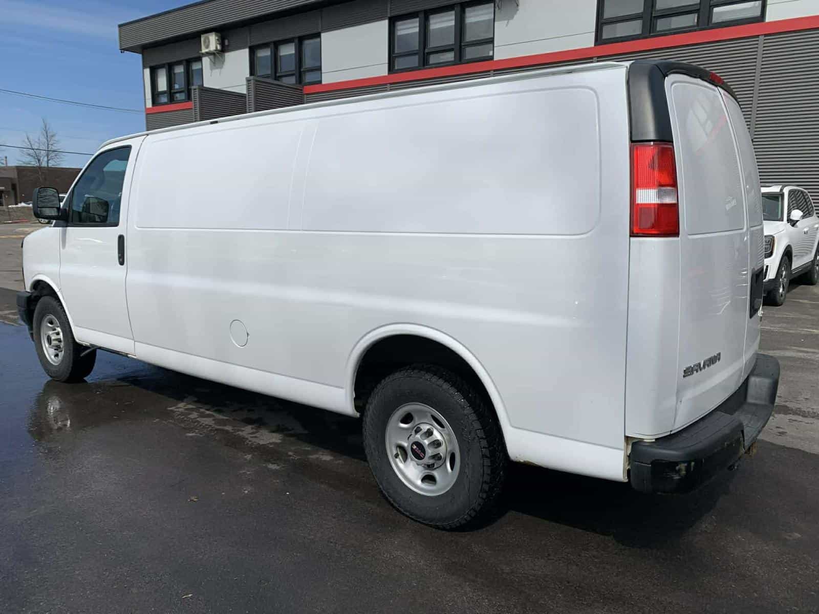 Image 5 GMC Savana G2500 2500 2020