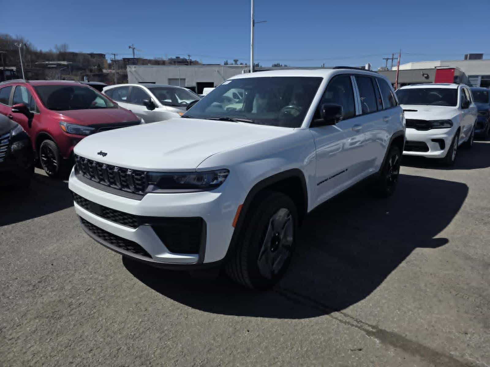 Image 1 Jeep Grand Cherokee Altitude 2026